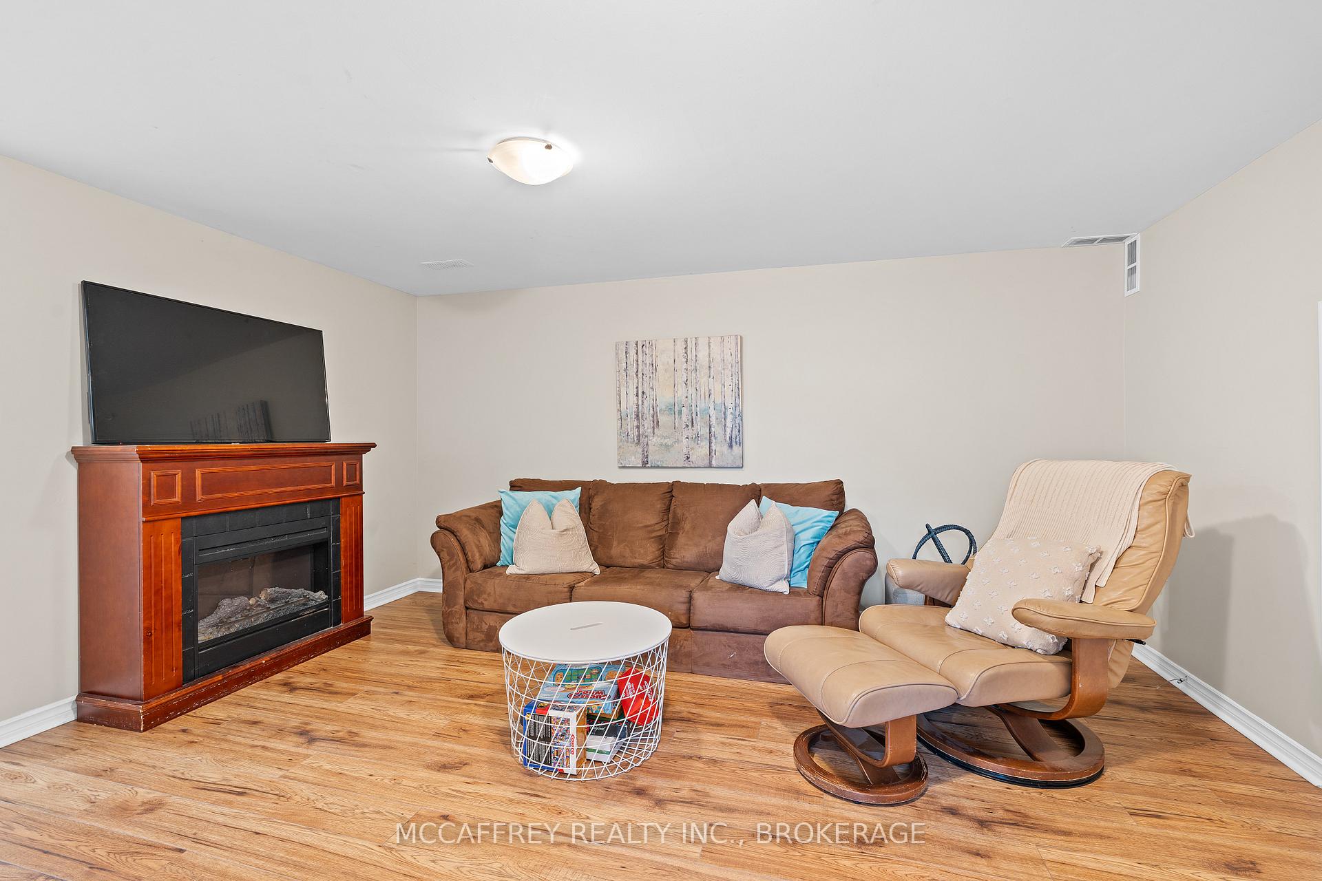 Photo 29 of 801 High Gate Park Drive, Kingston, South of Taylor-Kidd Blvd — HOMEH