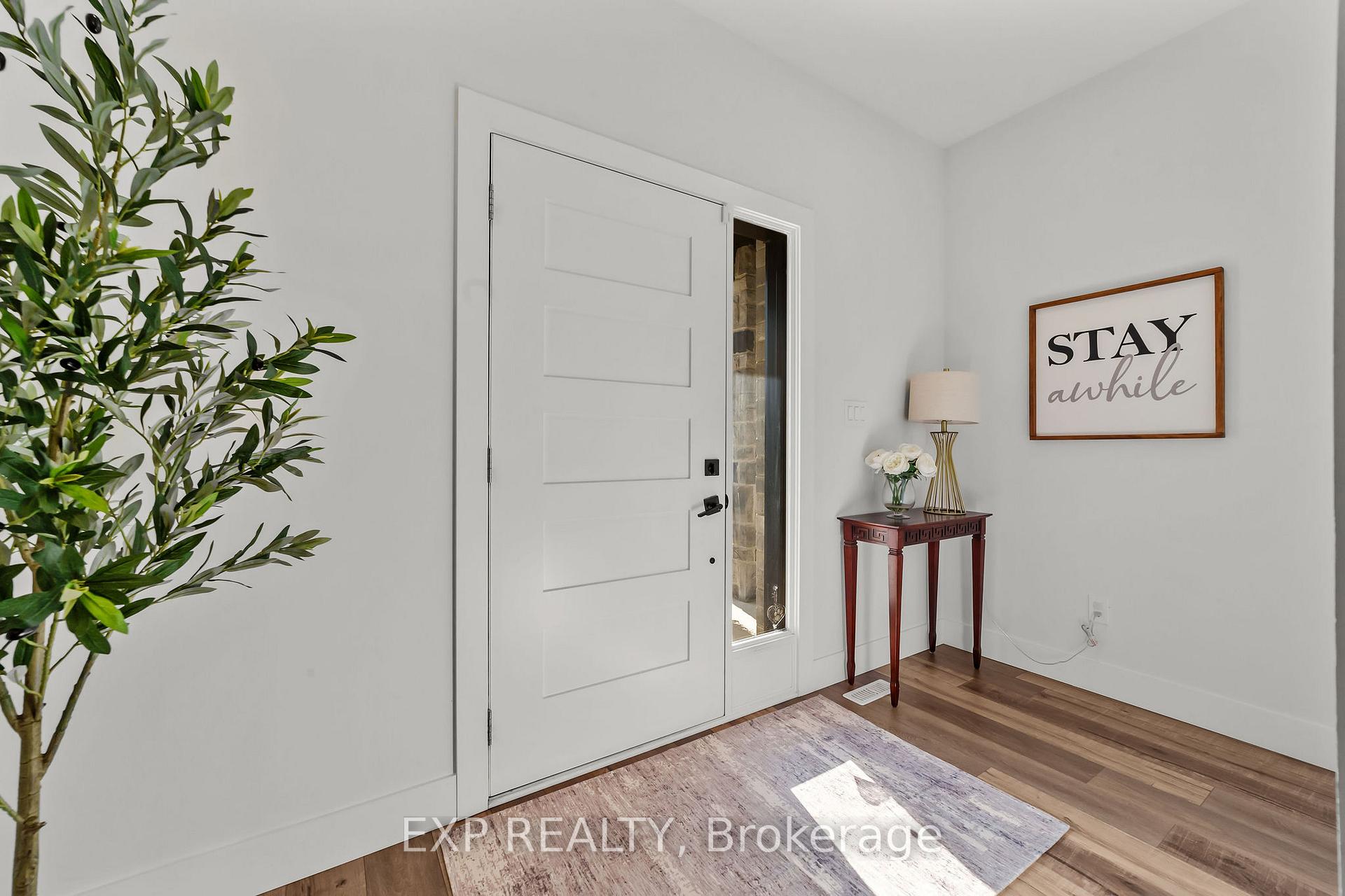 Photo 4 of 58 McNeil Street, Strathroy-Caradoc, Mount Brydges — HOMEH