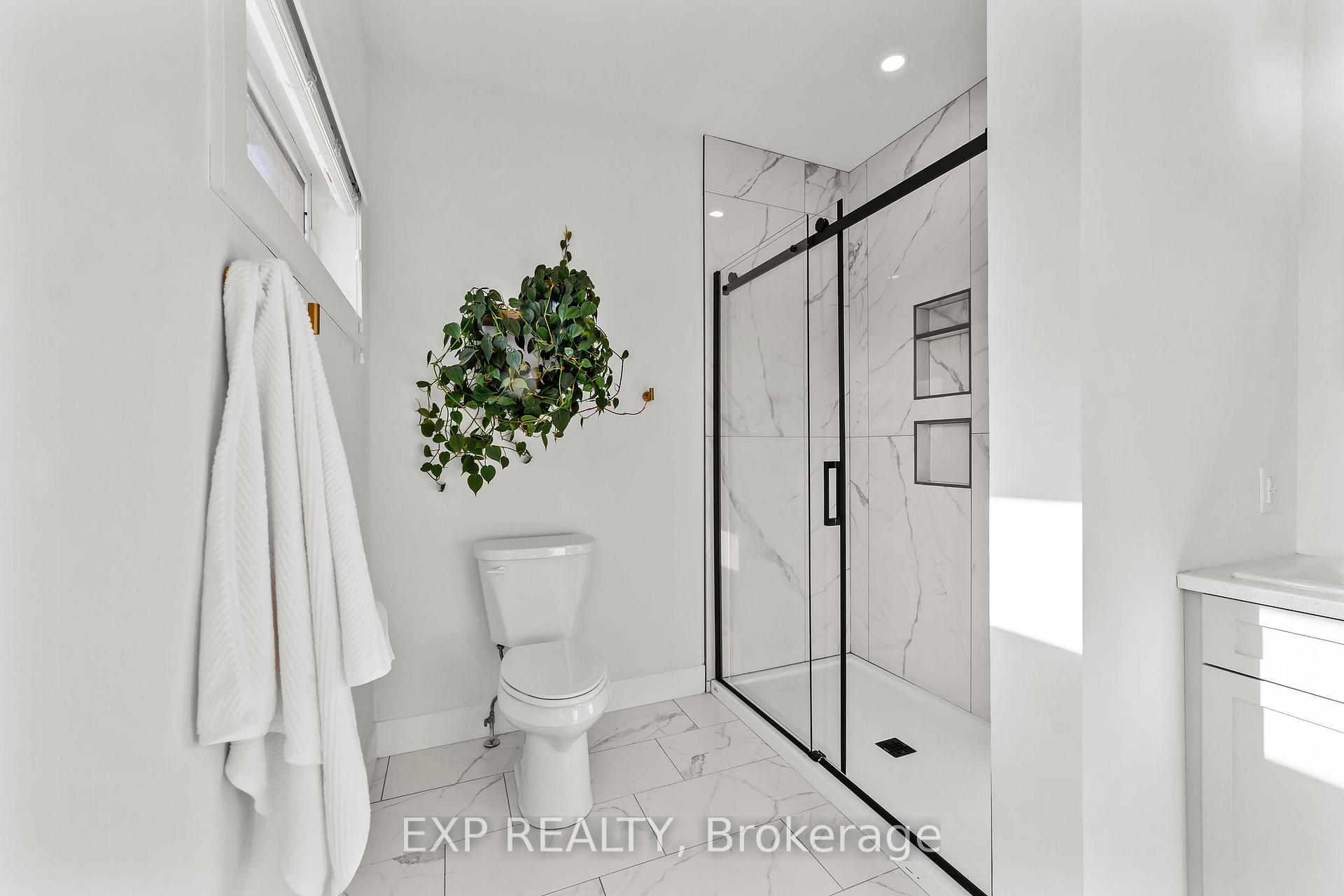 Photo 17 of 58 McNeil Street, Strathroy-Caradoc, Mount Brydges — HOMEH