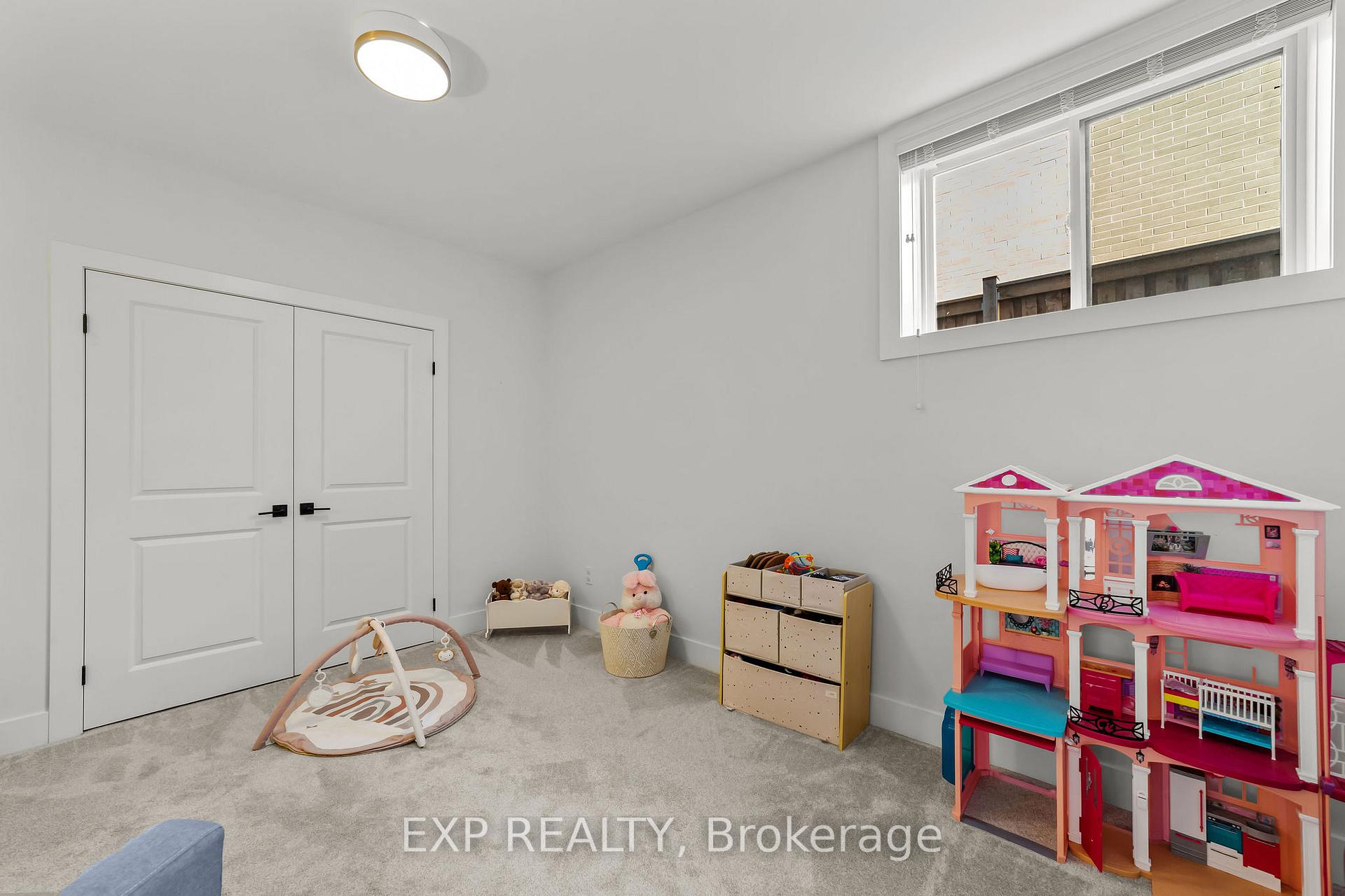 Photo 28 of 58 McNeil Street, Strathroy-Caradoc, Mount Brydges — HOMEH