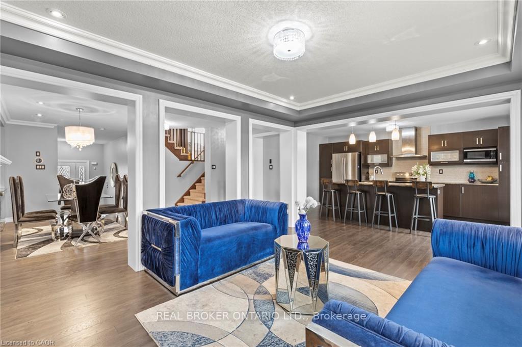 Photo 6 of 14 Carroll Lane, Brantford — HOMEH