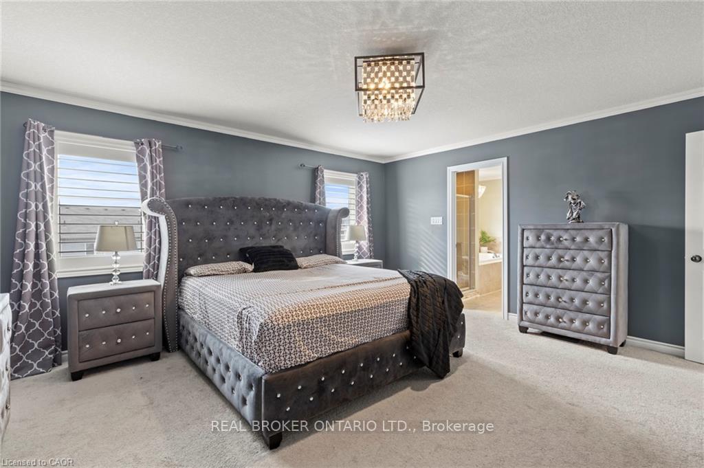 Photo 11 of 14 Carroll Lane, Brantford — HOMEH