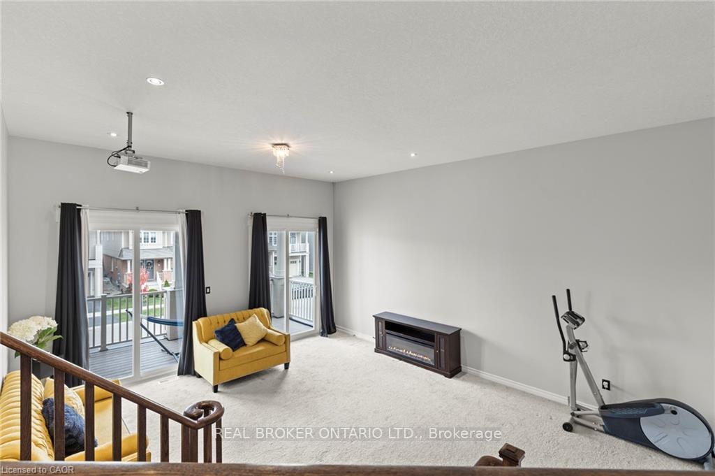 Photo 14 of 14 Carroll Lane, Brantford — HOMEH