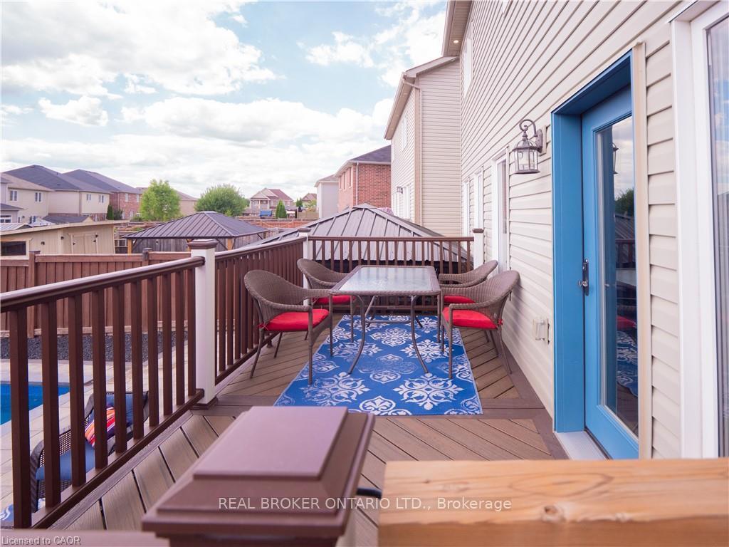 Photo 17 of 14 Carroll Lane, Brantford — HOMEH
