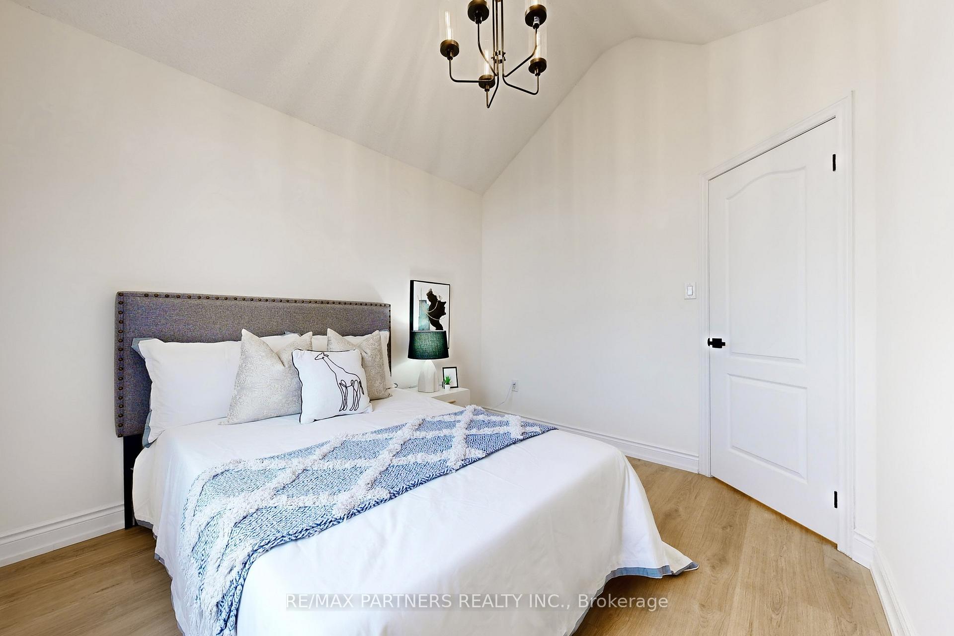 Photo 22 of 29 Robert Osprey Drive, Markham, Cathedraltown — HOMEH