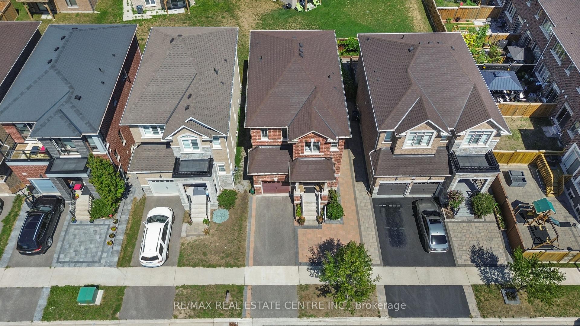 Photo 4 of 1106 Cactus Crescent, Pickering, Rural Pickering — HOMEH