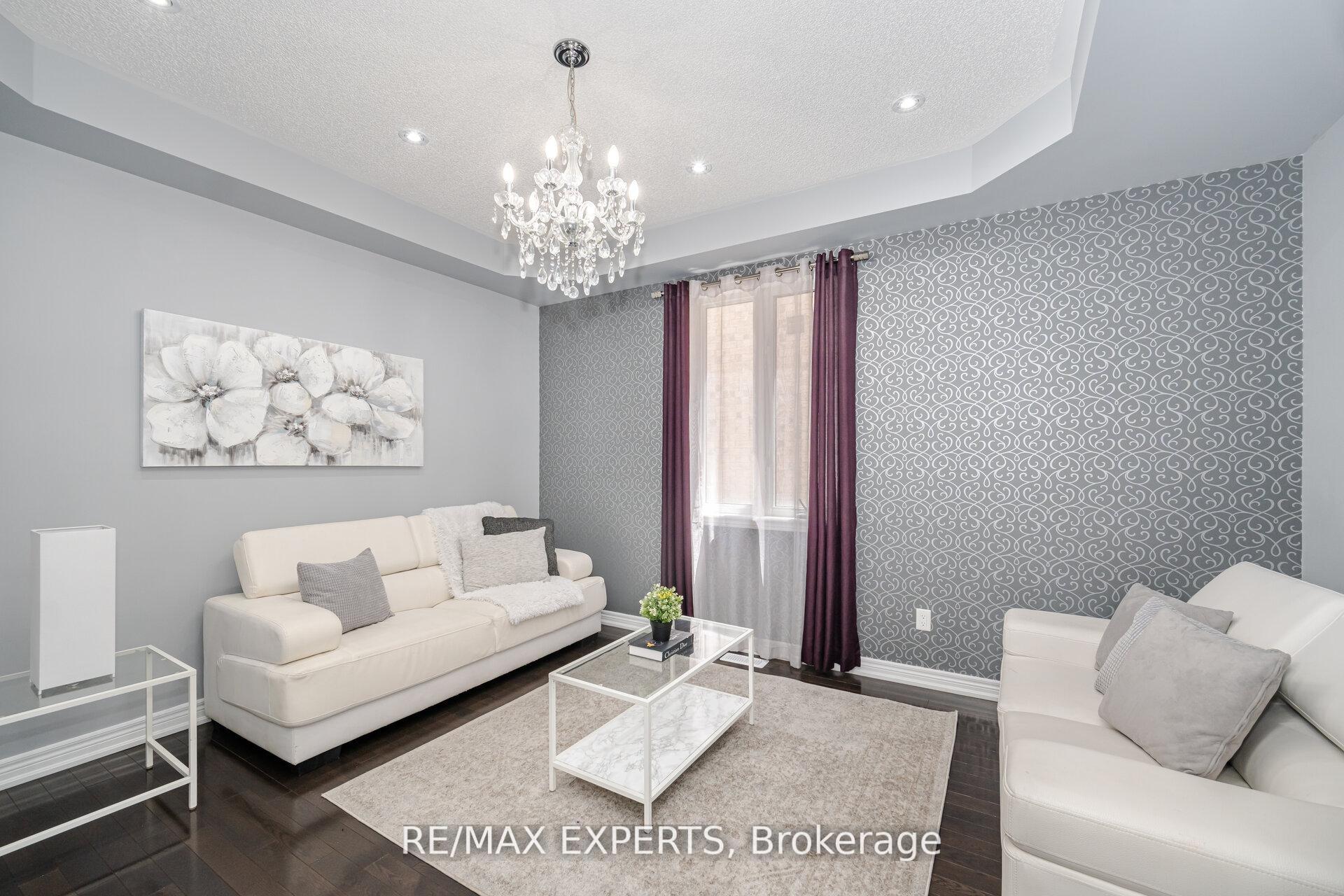 Photo 11 of 75 Durango Drive, Brampton, Credit Valley — HOMEH