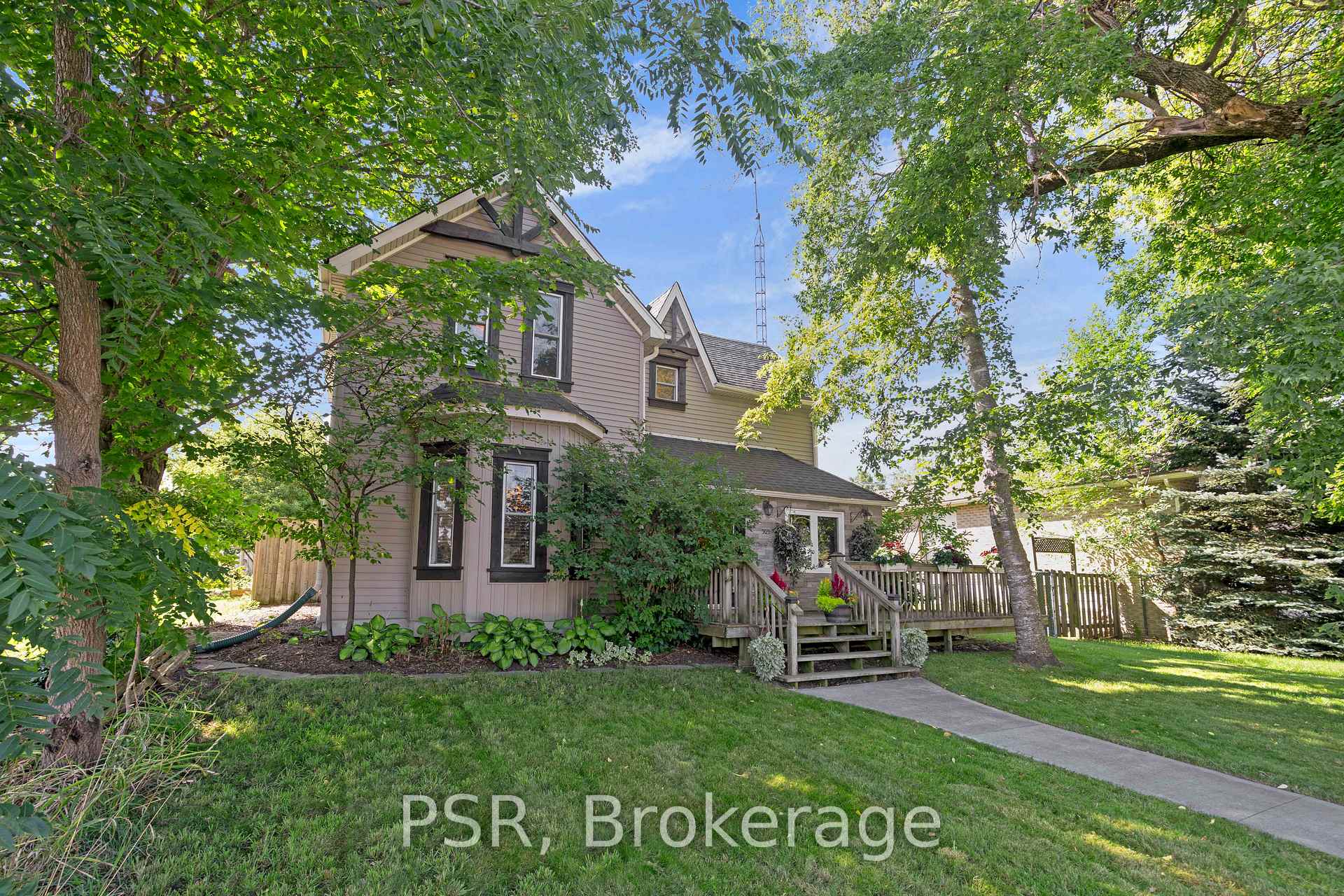 Front of 505 Main Street E