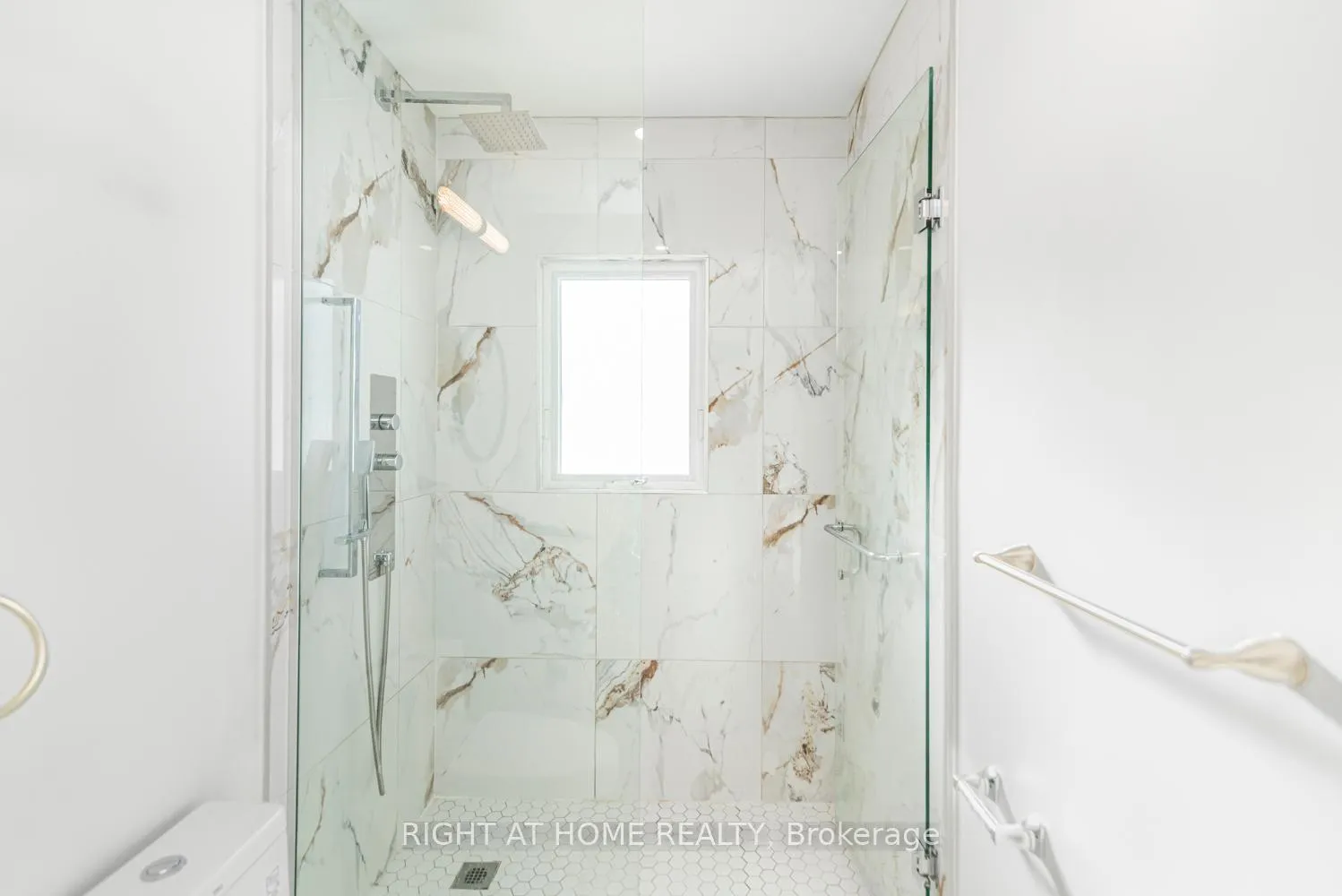 Photo 14 of 100 Green Mountain Road E, Hamilton, Rural Stoney Creek — HOMEH