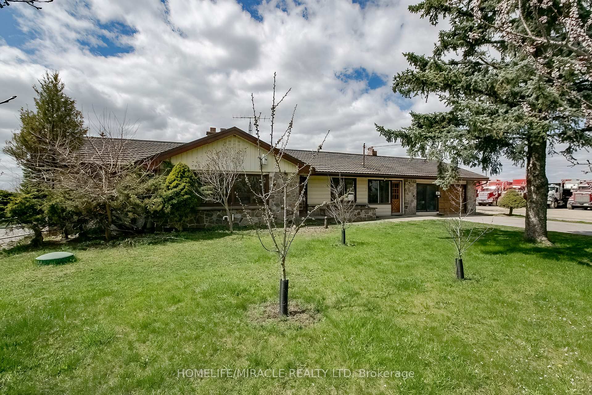 Photo 4 of 11050 Cold Creek Road, Vaughan, Kleinburg — HOMEH