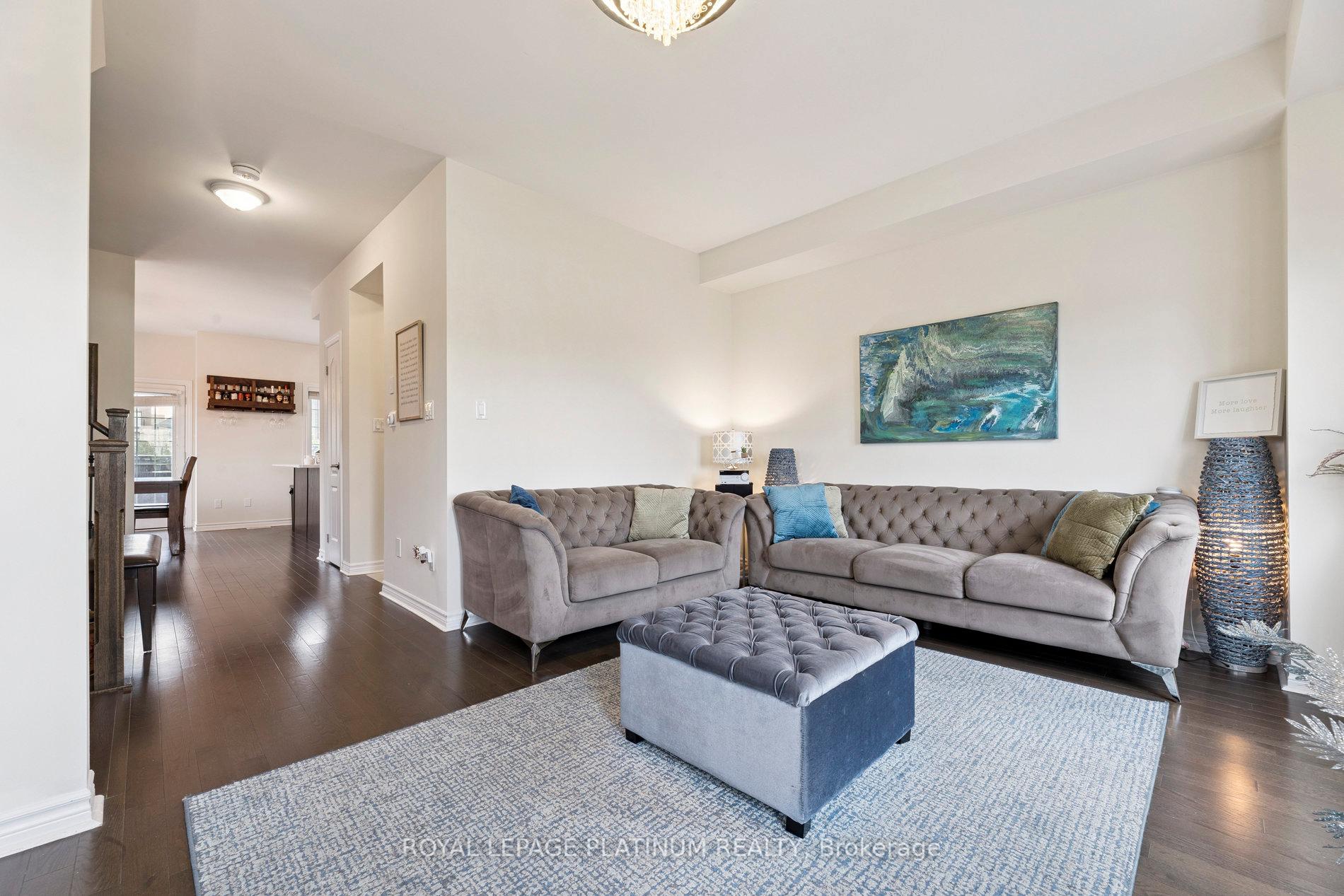 Photo 14 of 98 Ferris Square, Clarington, Courtice — HOMEH
