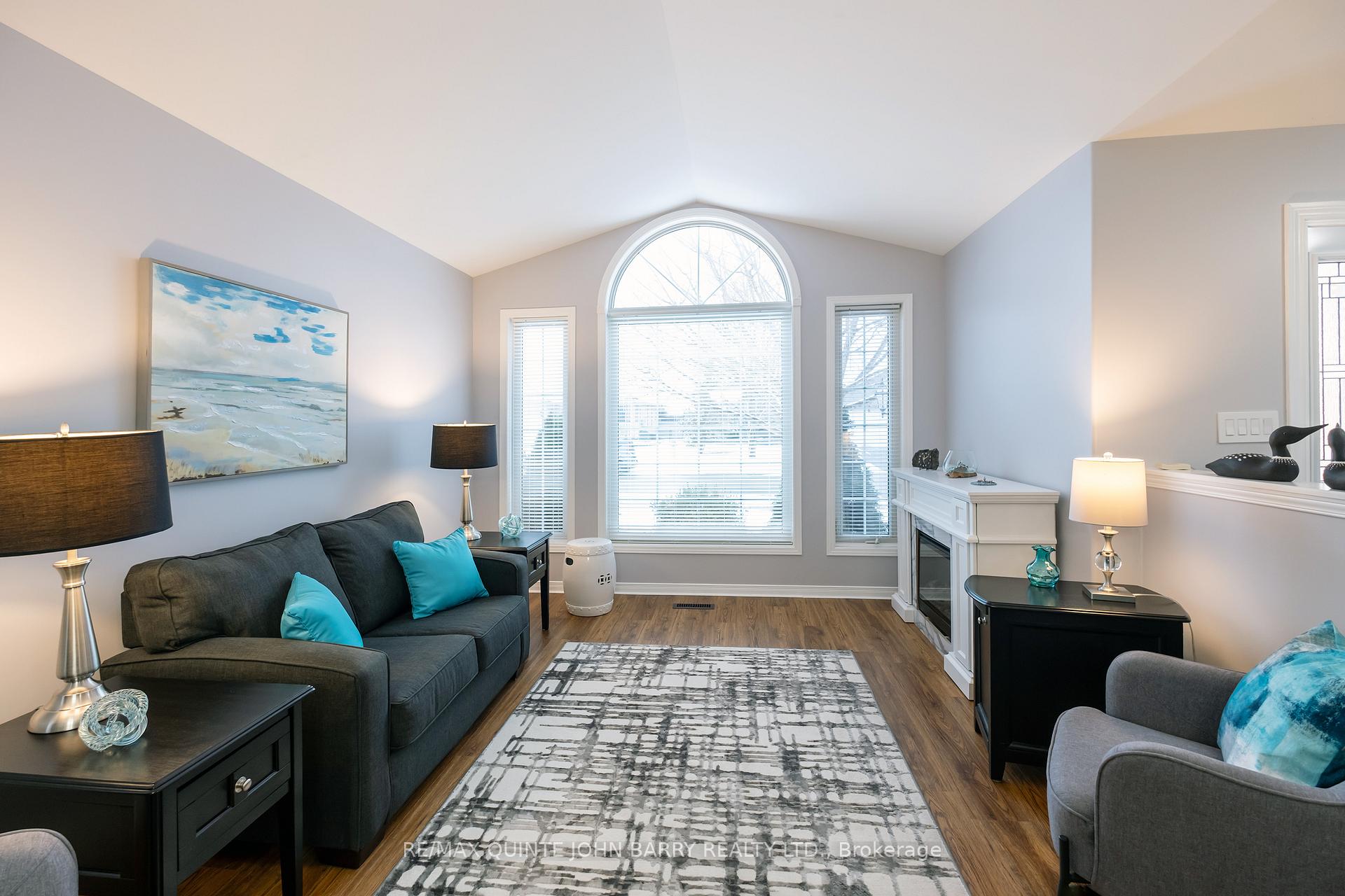 Photo 5 of 57 Hemlock Crescent, Belleville, Belleville Ward — HOMEH