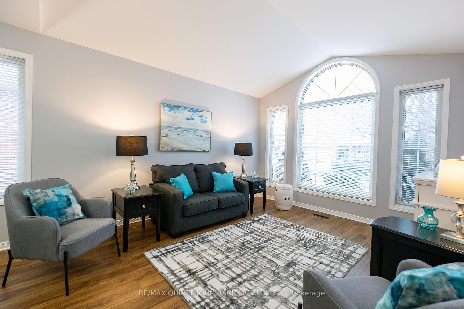 Photo 7 of 57 Hemlock Crescent, Belleville, Belleville Ward — HOMEH