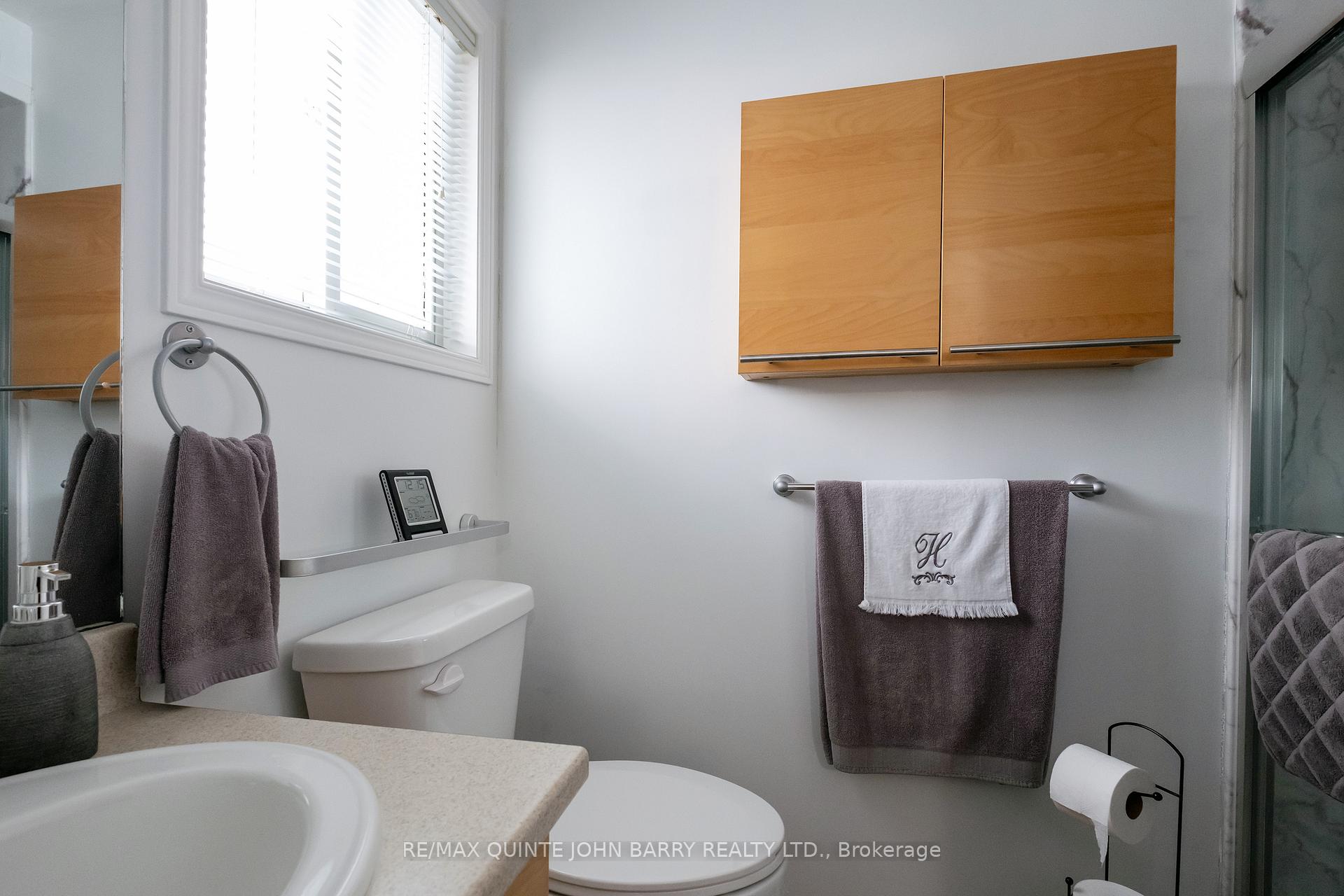 Photo 18 of 57 Hemlock Crescent, Belleville, Belleville Ward — HOMEH