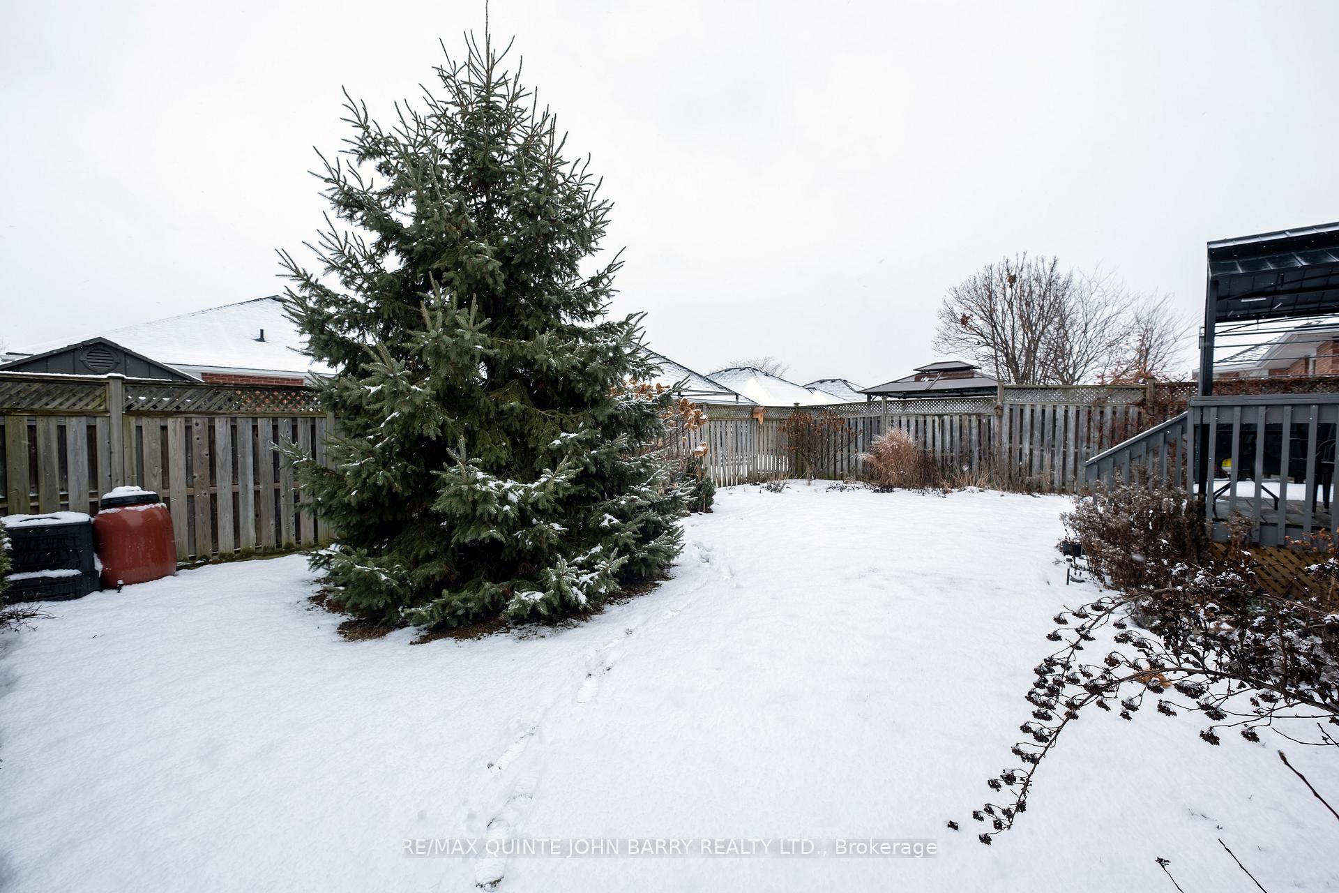 Photo 30 of 57 Hemlock Crescent, Belleville, Belleville Ward — HOMEH
