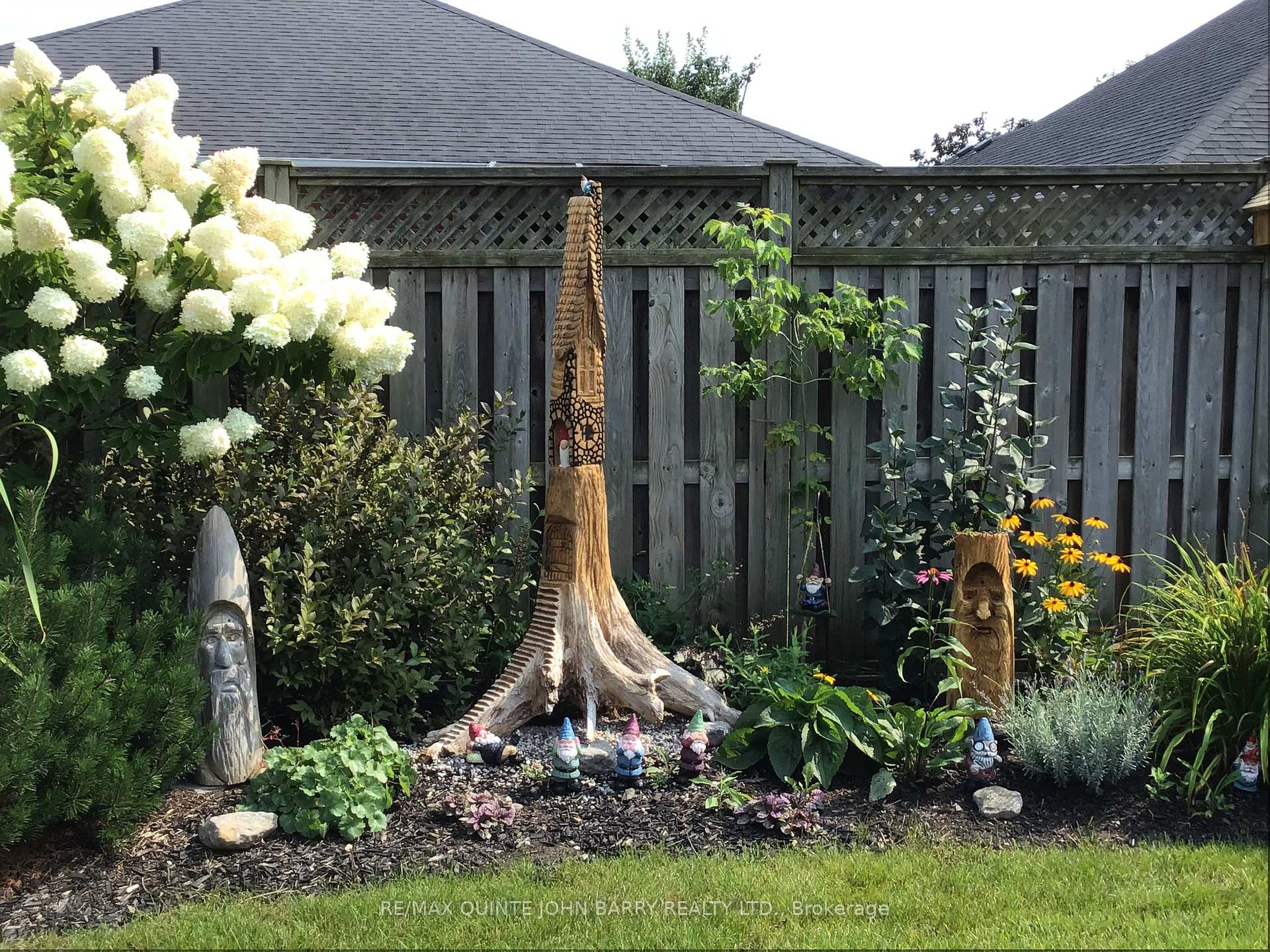 Photo 37 of 57 Hemlock Crescent, Belleville, Belleville Ward — HOMEH