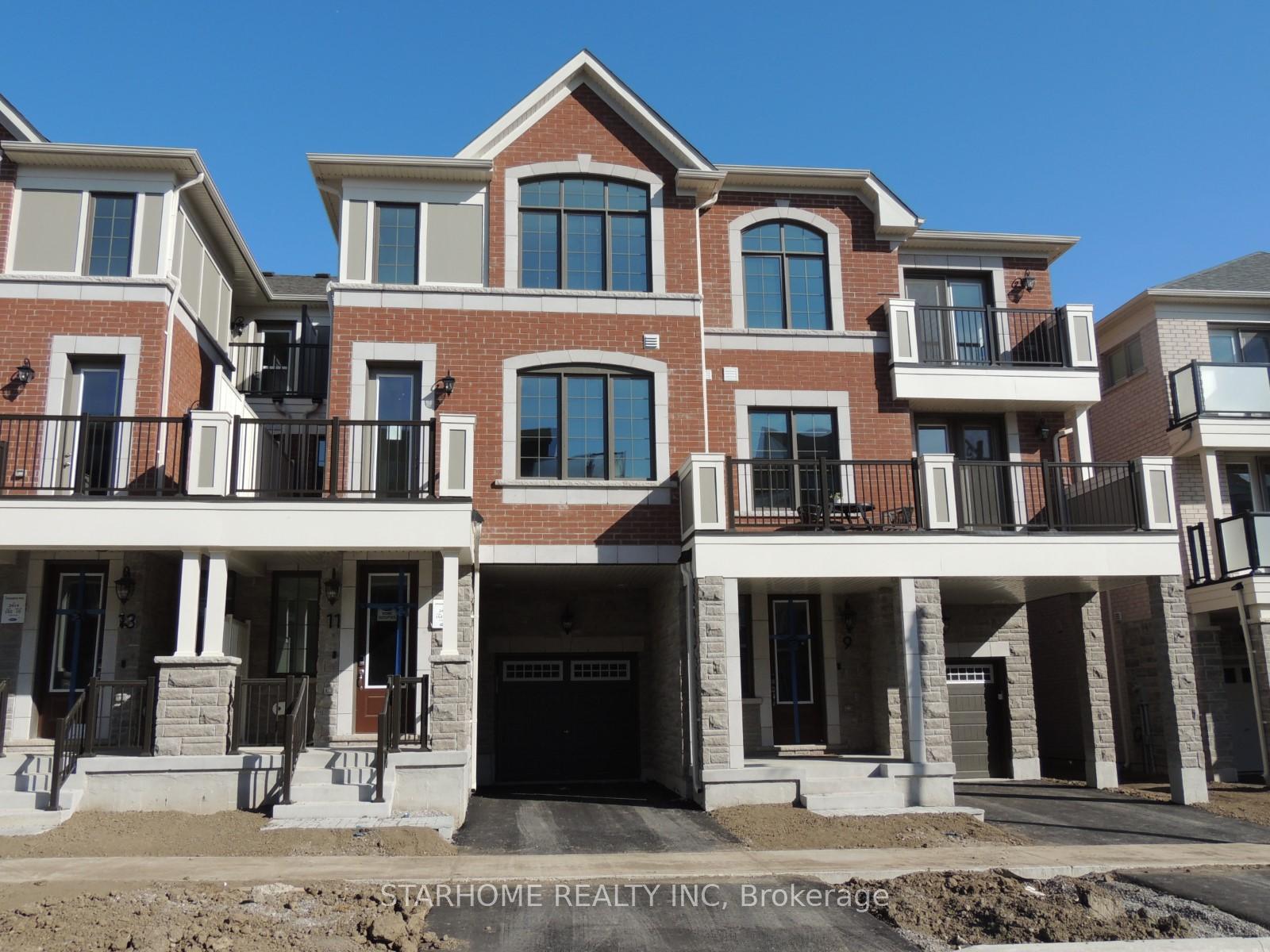 Front of 11 Avani Avenue