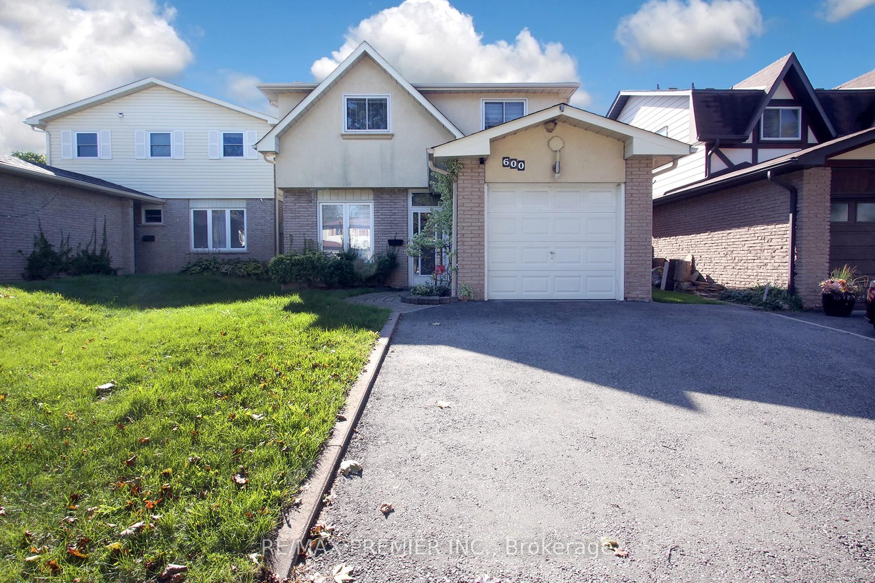 Front of 600 Stonebridge Lane