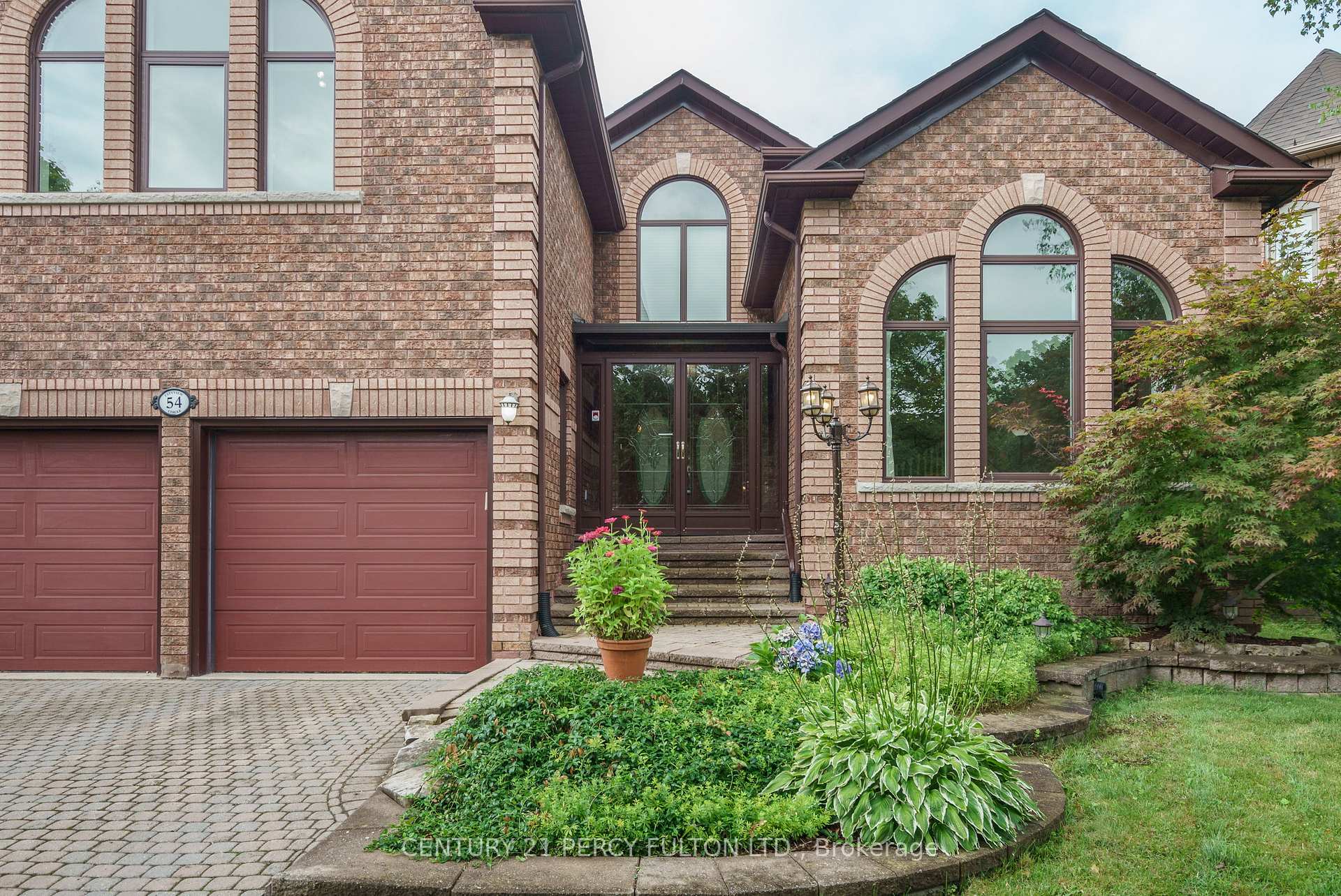 Front of 54 Cityview Circle