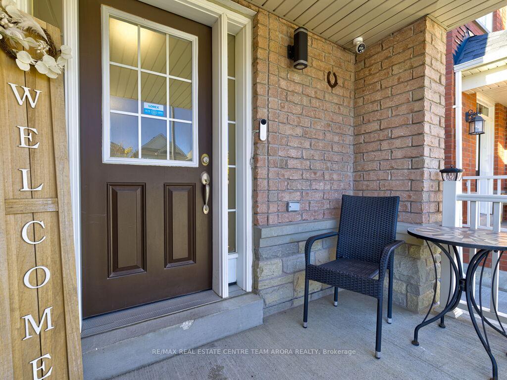 Photo 2 of 26 Lightcatcher Circle, Brampton, Bram East — HOMEH