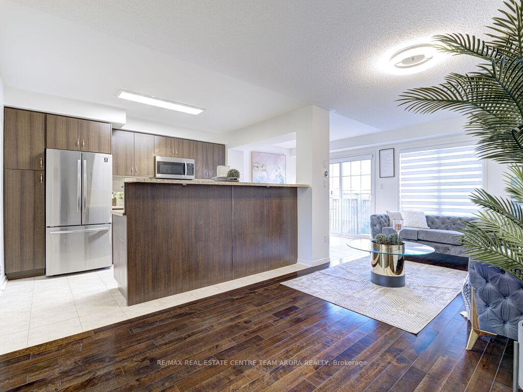 Photo 15 of 26 Lightcatcher Circle, Brampton, Bram East — HOMEH