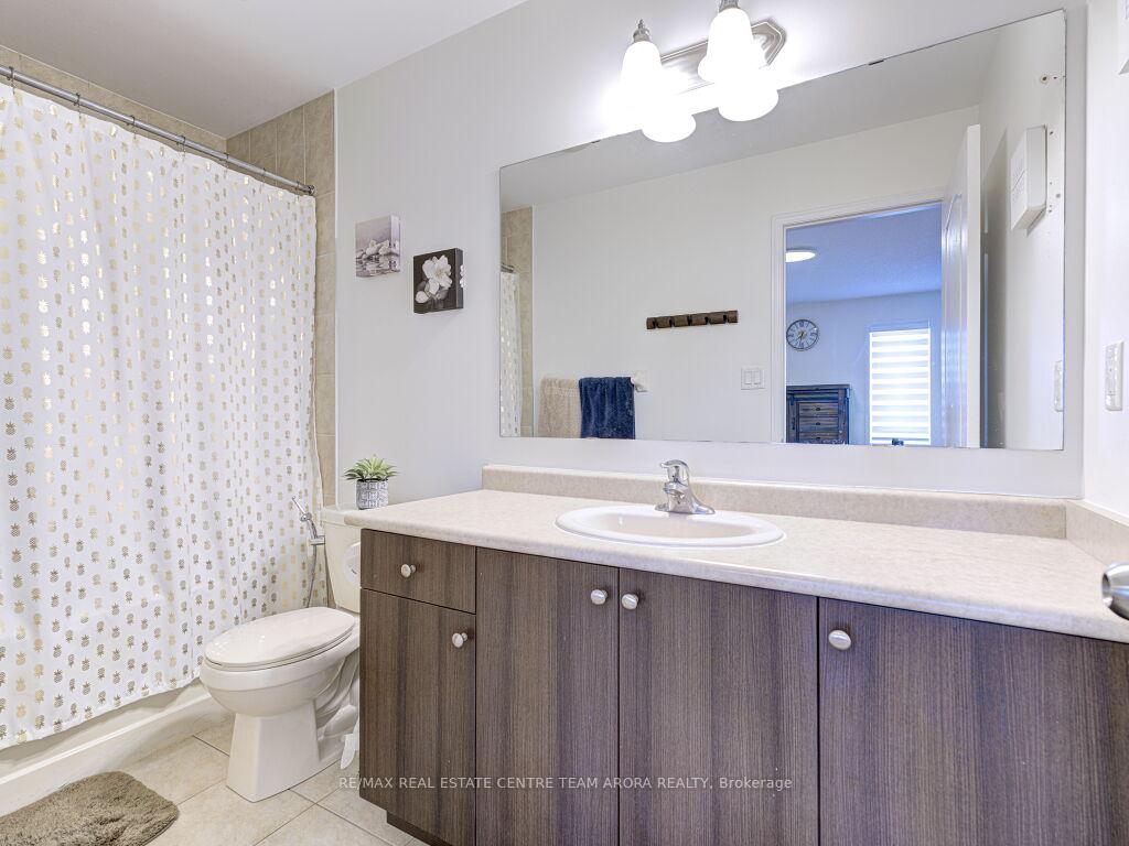 Photo 21 of 26 Lightcatcher Circle, Brampton, Bram East — HOMEH