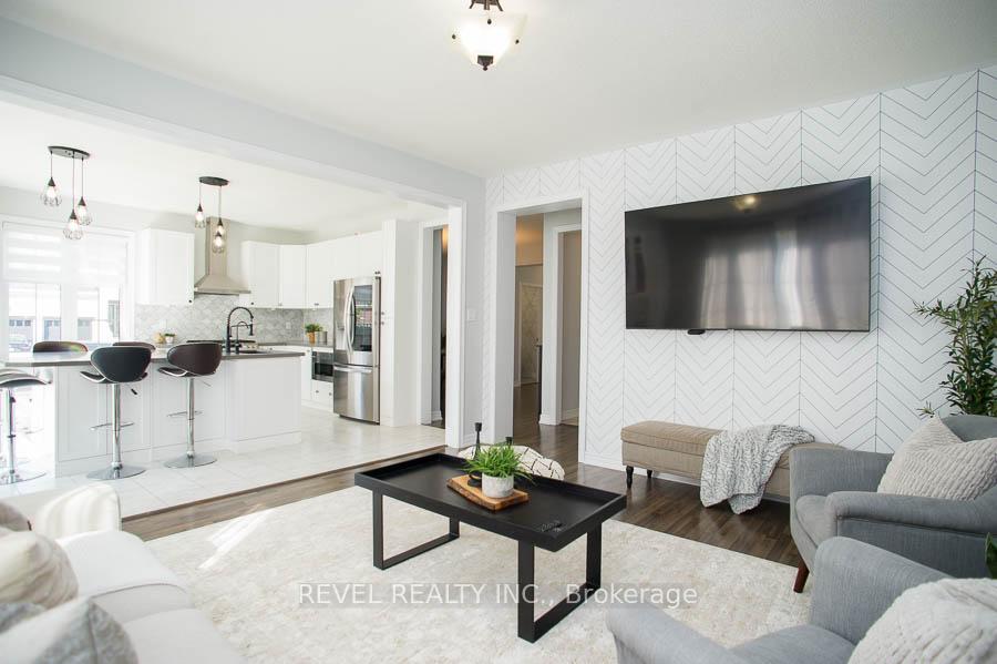 Photo 9 of 2 Attlebery Crescent, Brant, Paris — HOMEH