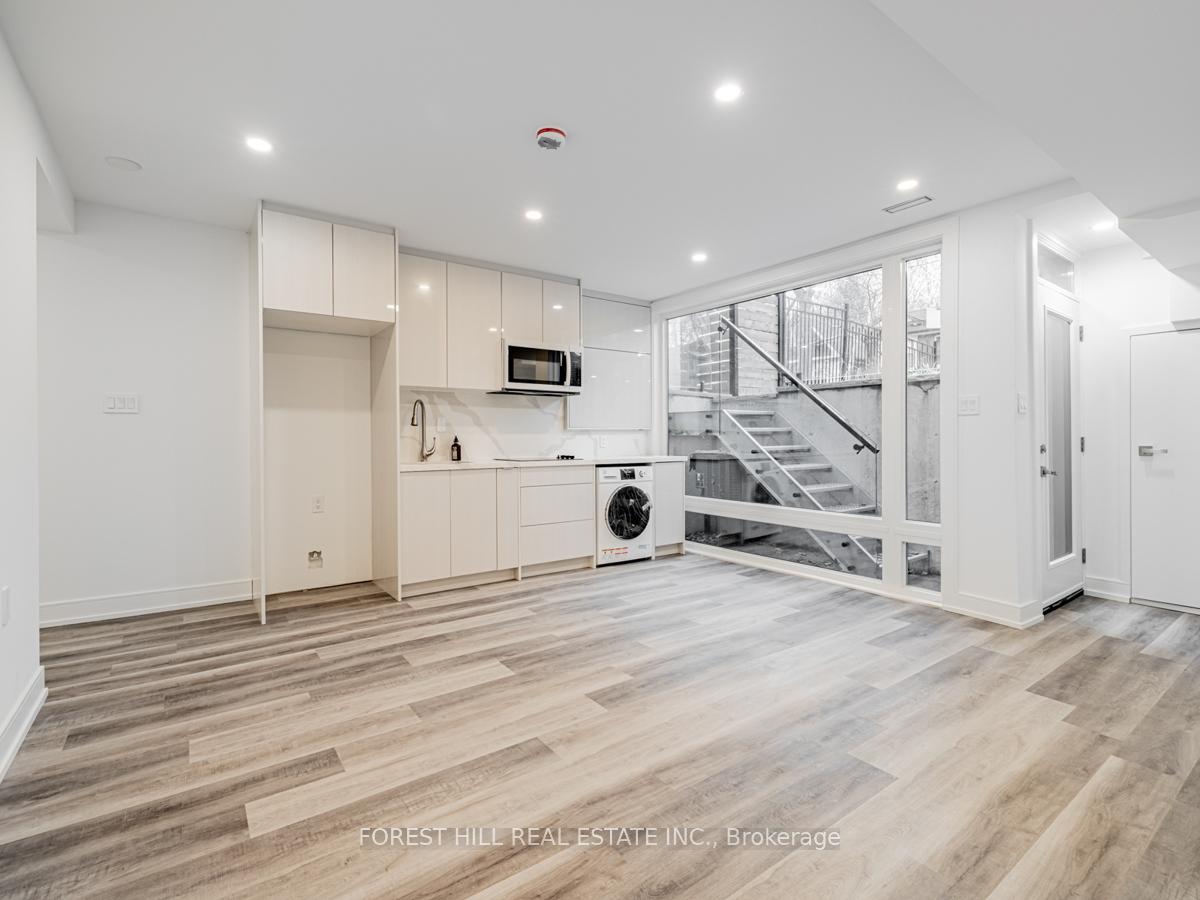 Photo 34 of 19 Devon Road, Toronto, East End-Danforth — HOMEH