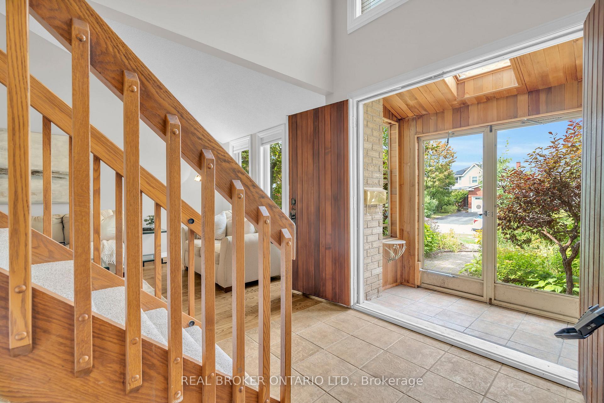 Photo 3 of 3 Brookhaven Court, Guelph, Kortright West — HOMEH