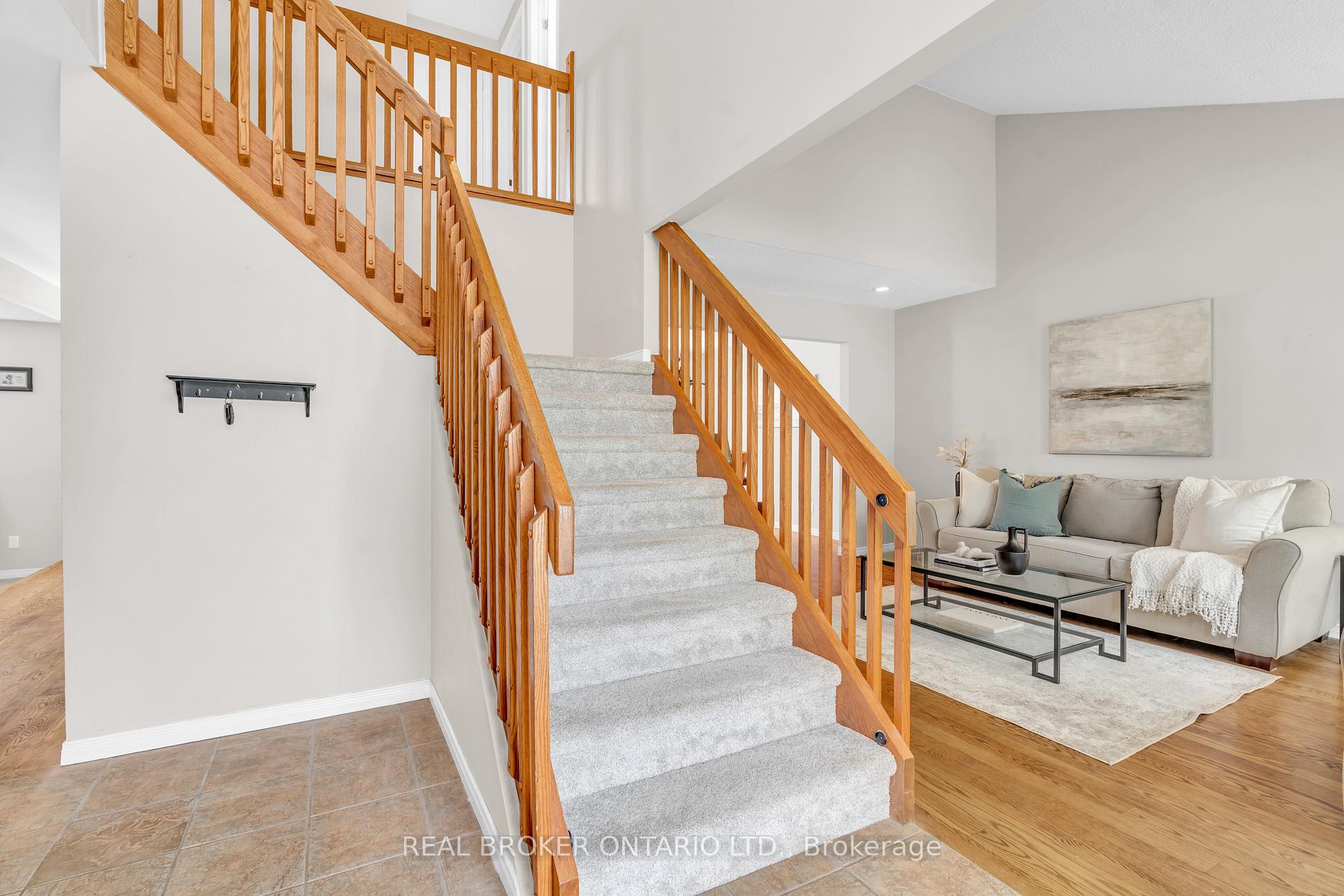 Photo 4 of 3 Brookhaven Court, Guelph, Kortright West — HOMEH