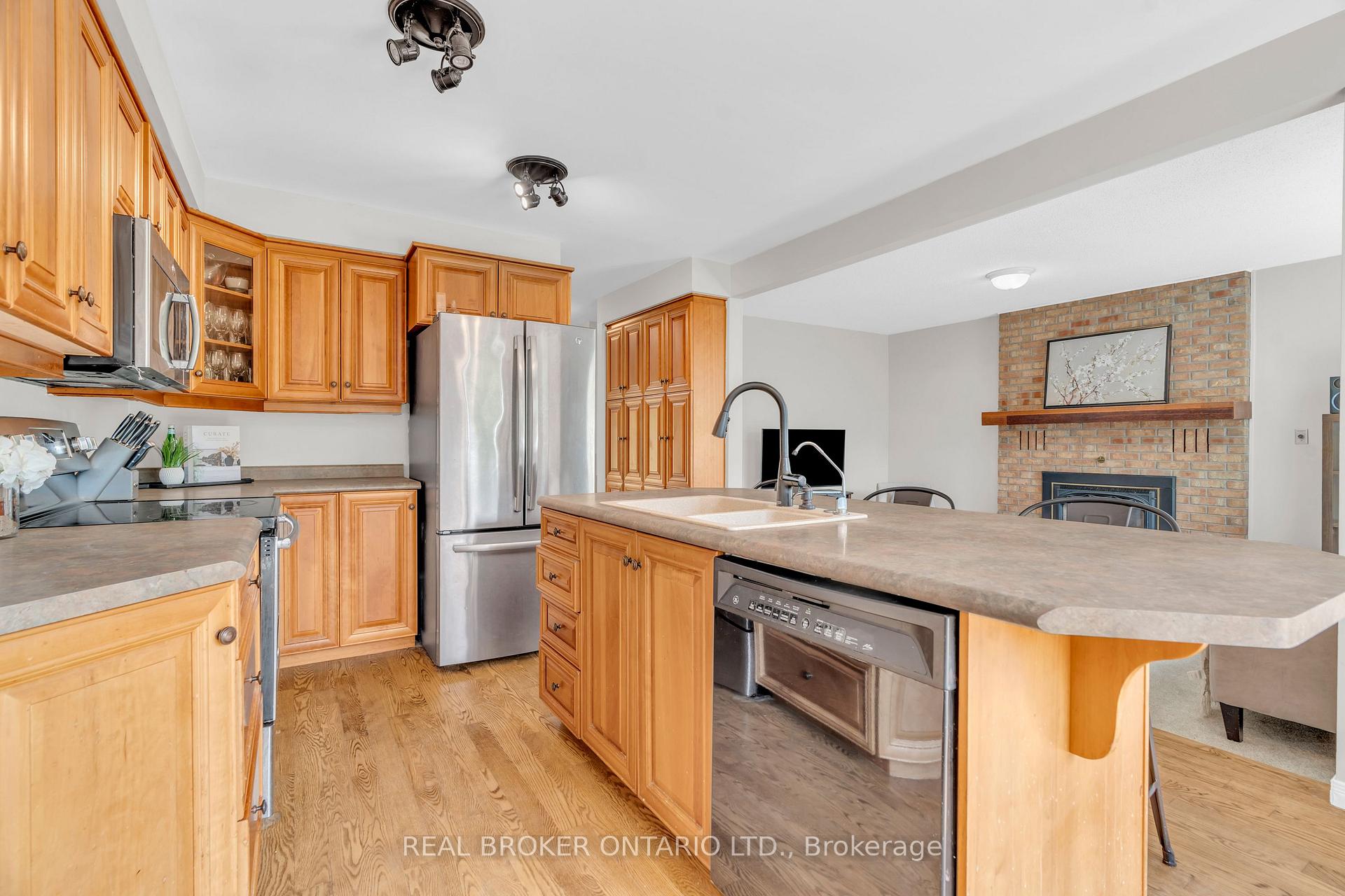 Photo 12 of 3 Brookhaven Court, Guelph, Kortright West — HOMEH