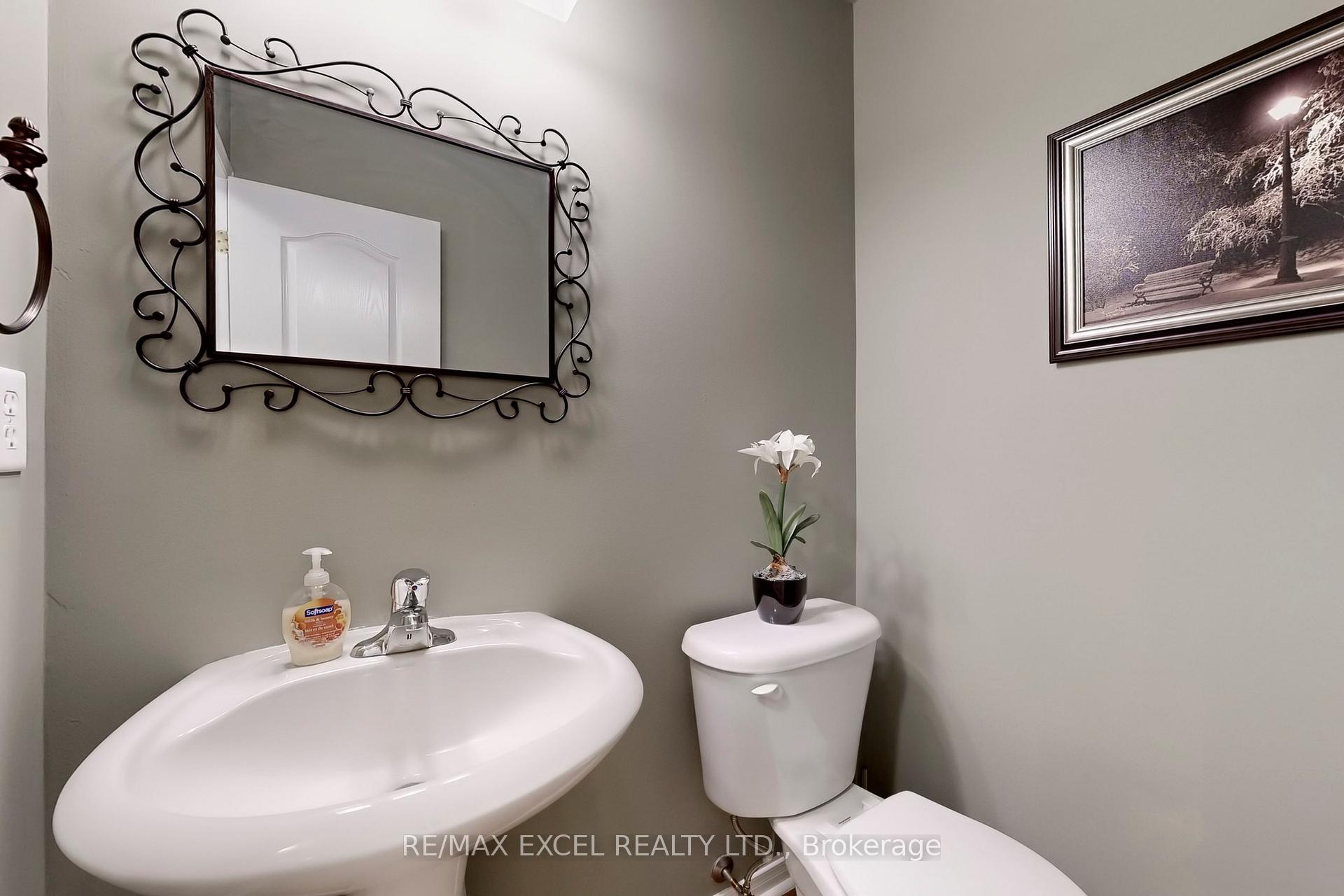 Photo 21 of 44 Black Creek Drive, Markham, Cornell — HOMEH
