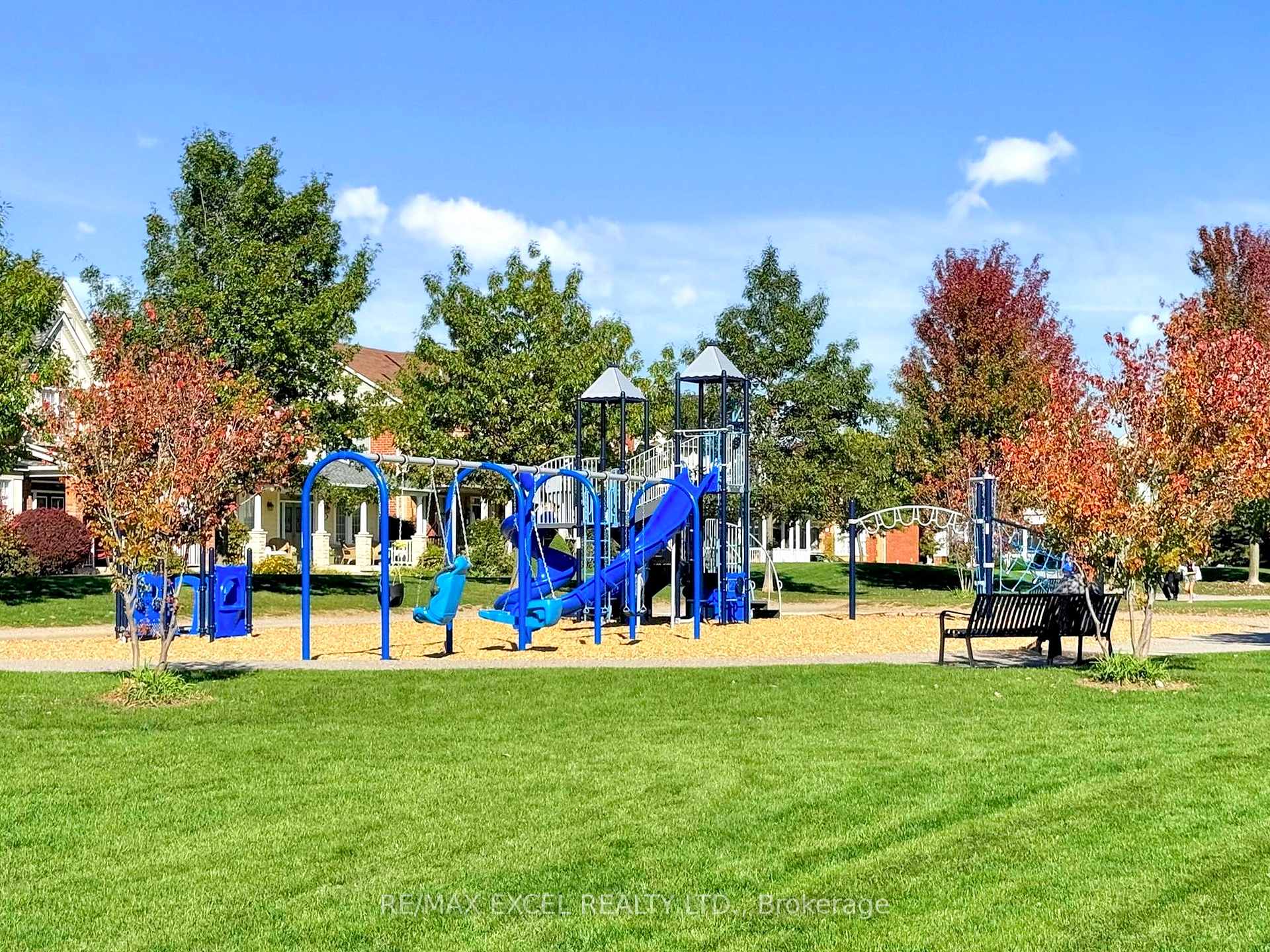 Photo 35 of 44 Black Creek Drive, Markham, Cornell — HOMEH