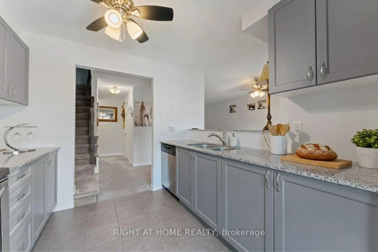 Photo 8 of 411 Gerardia Lane, Ottawa, Avalon West — HOMEH