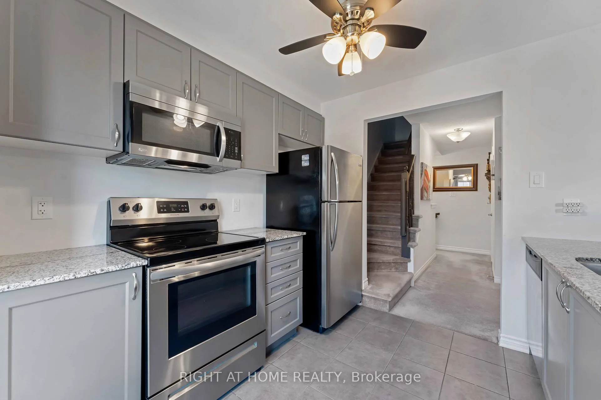 Photo 9 of 411 Gerardia Lane, Ottawa, Avalon West — HOMEH