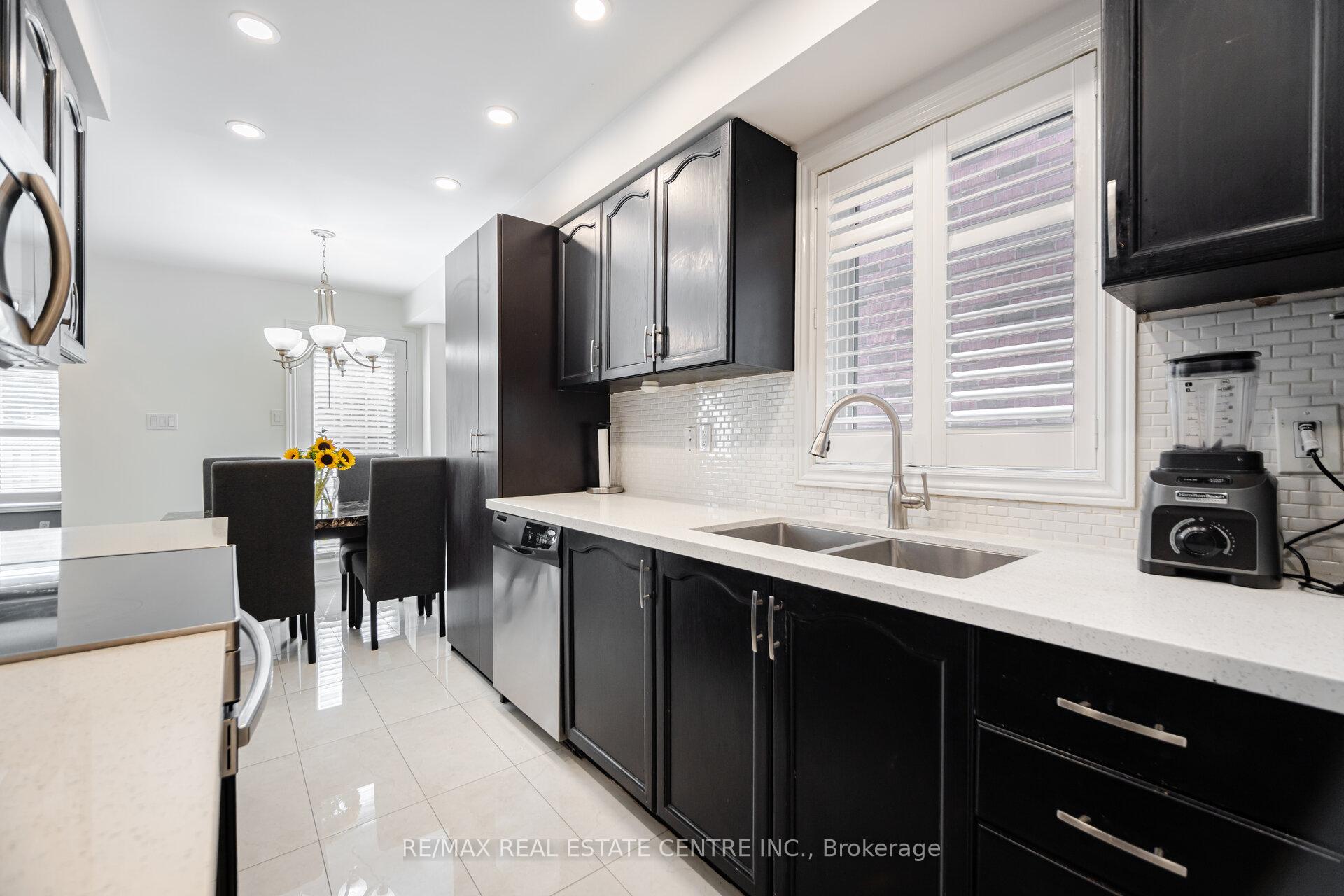 Photo 7 of 108 Barleyfield Road, Brampton, Sandringham-Wellington North — HOMEH