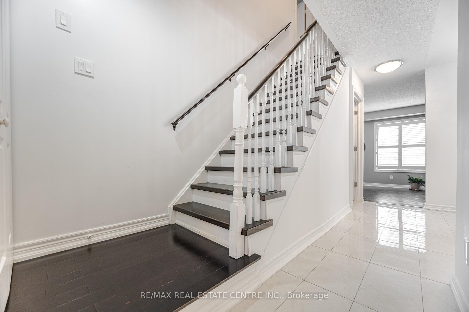 Photo 17 of 108 Barleyfield Road, Brampton, Sandringham-Wellington North — HOMEH