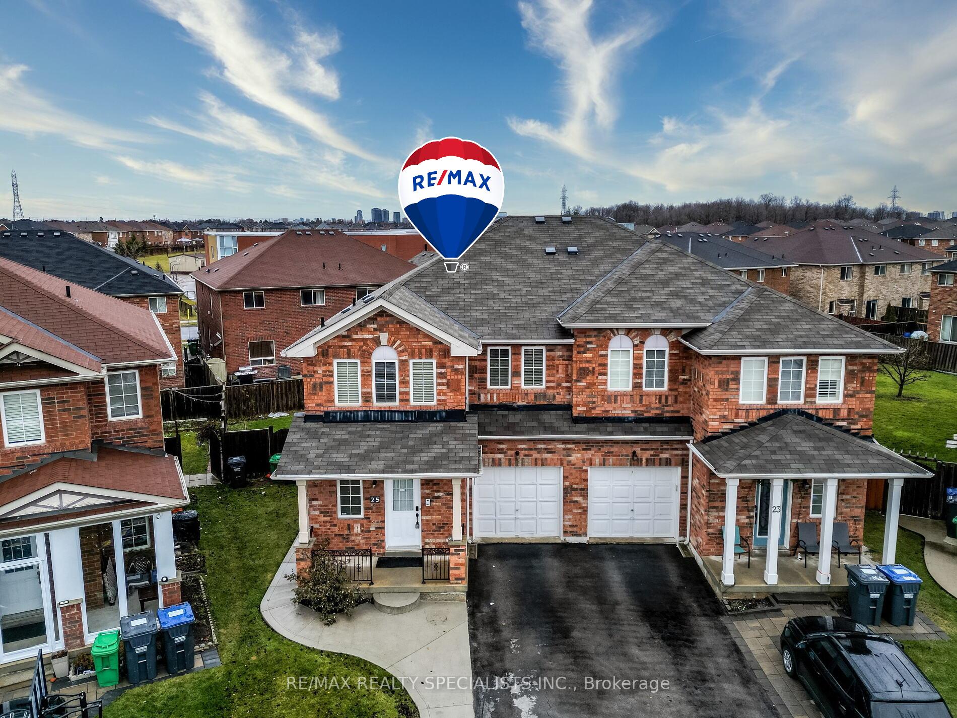 Front of 25 Commodore Drive
