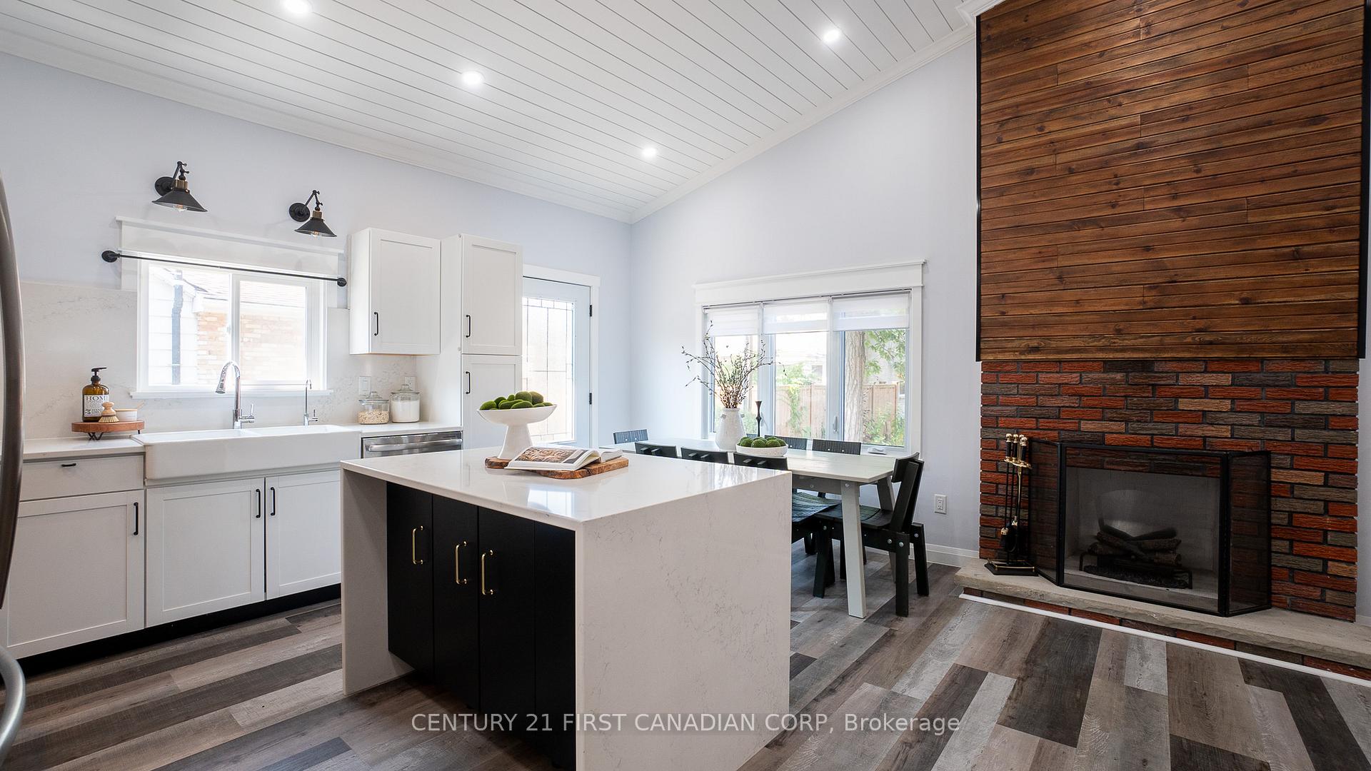Photo 8 of 605 Lakeshore Road, Sarnia — HOMEH