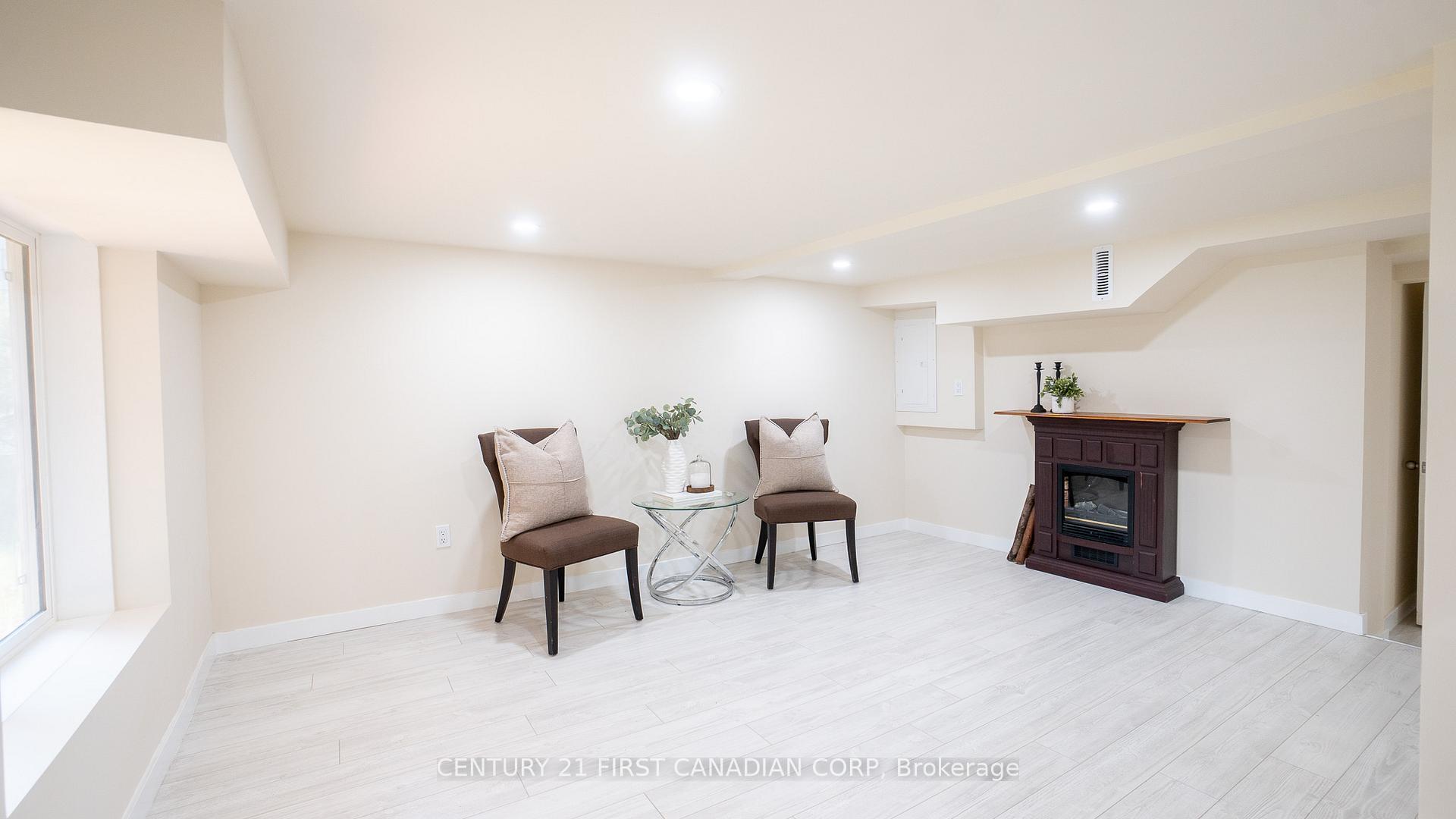 Photo 21 of 605 Lakeshore Road, Sarnia — HOMEH
