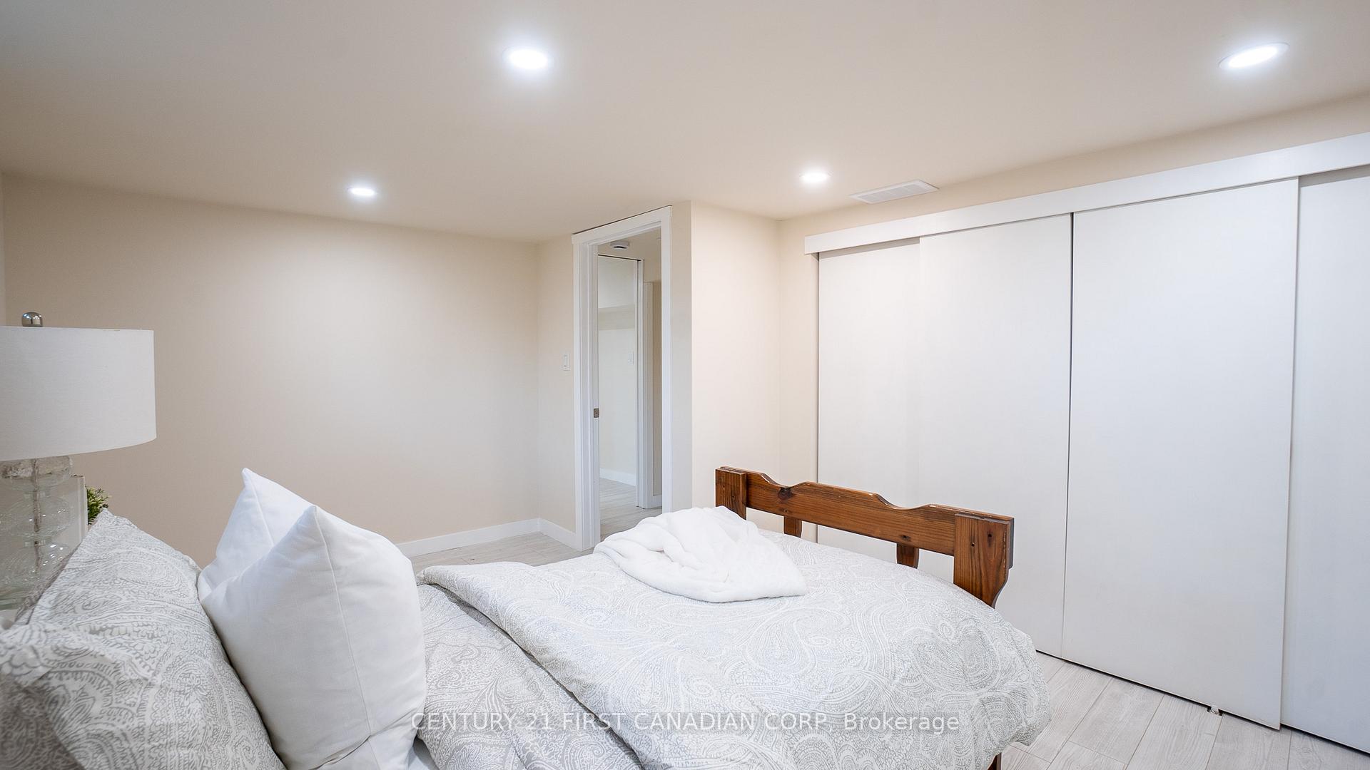 Photo 27 of 605 Lakeshore Road, Sarnia — HOMEH