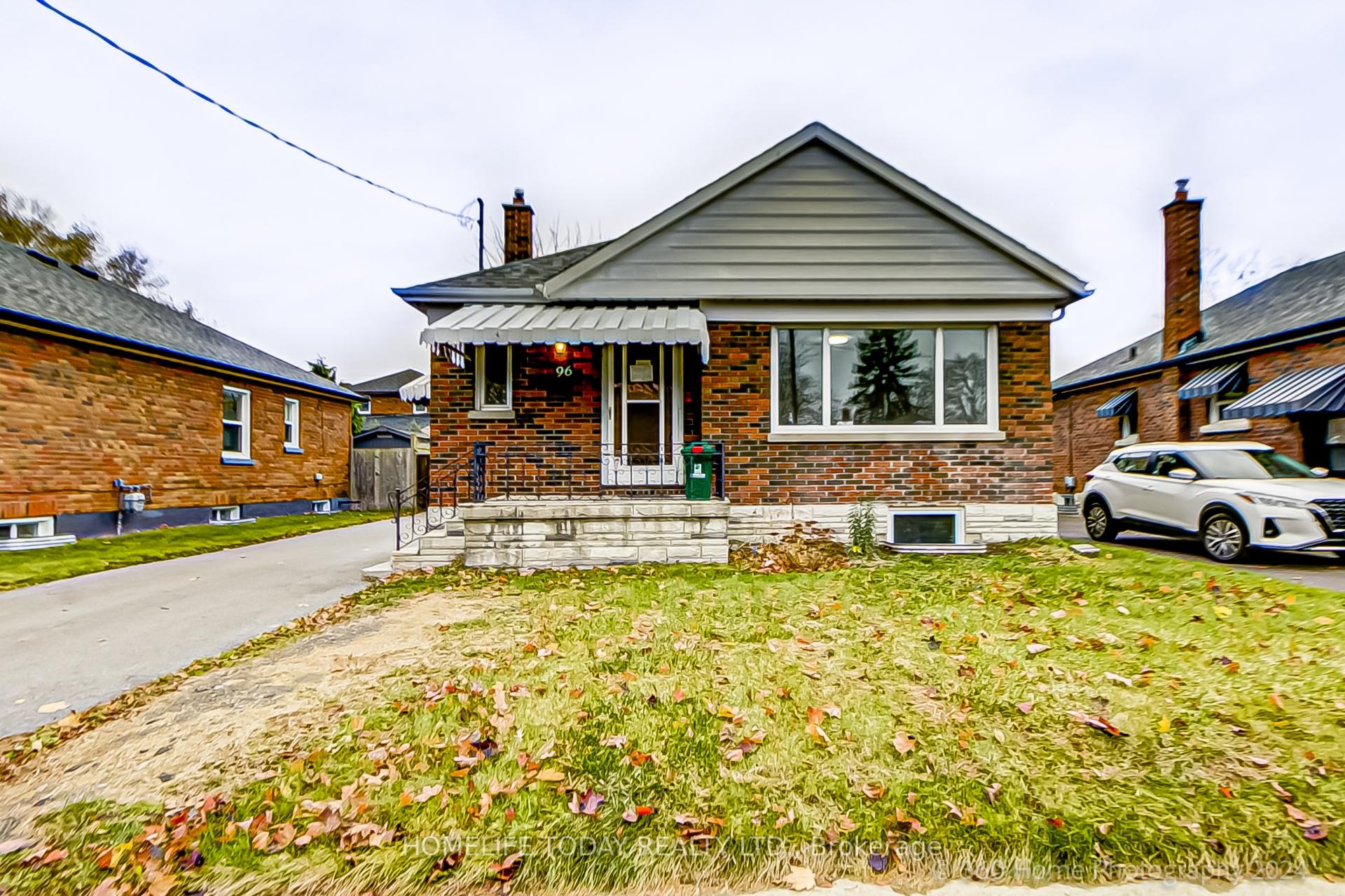 Front of 96 Oakes Avenue