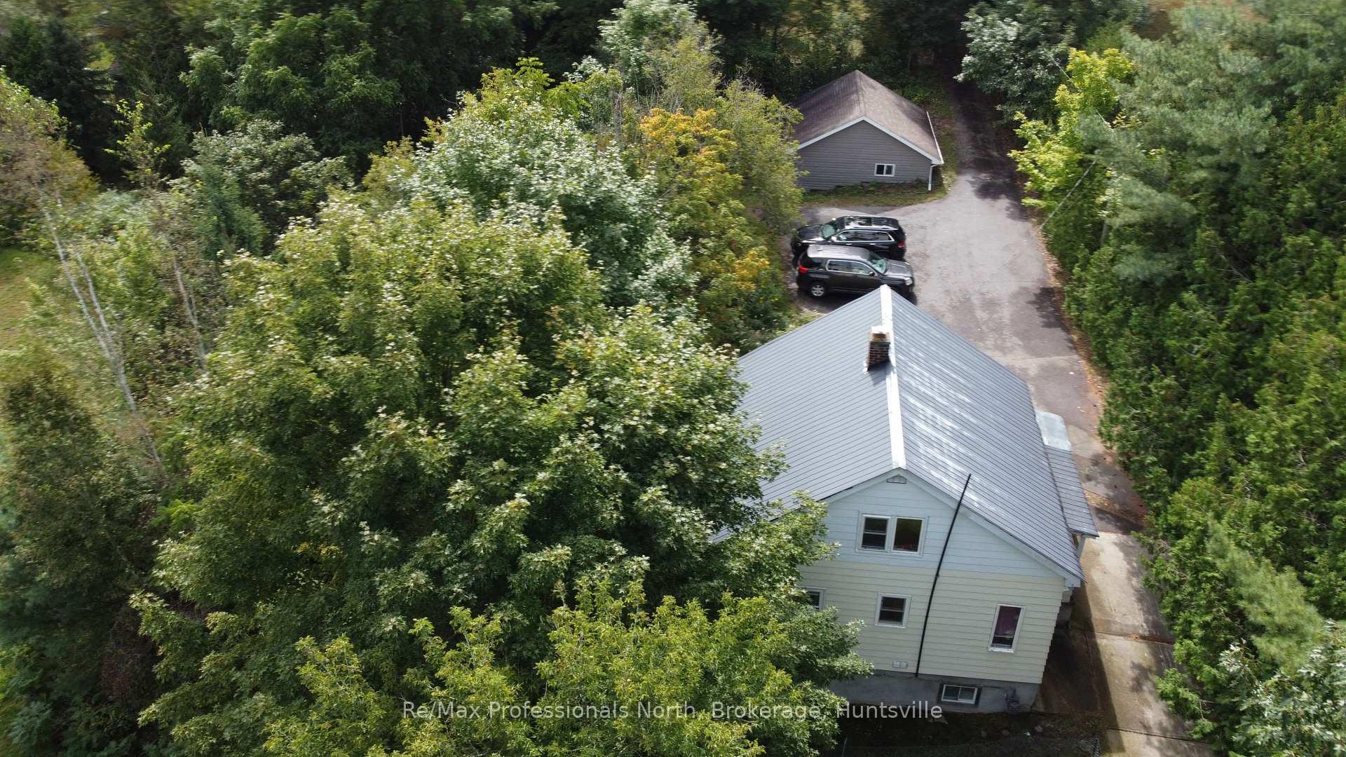 Photo 3 of 128 Wagner Street, Gravenhurst, Muskoka (S) — HOMEH