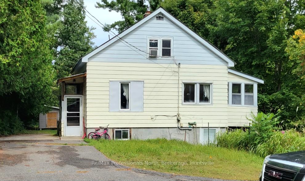 Photo 5 of 128 Wagner Street, Gravenhurst, Muskoka (S) — HOMEH