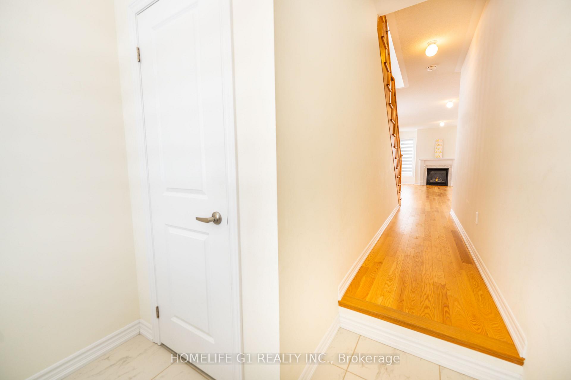 Photo 6 of 50 Rochester Drive, Barrie, Lakeshore — HOMEH