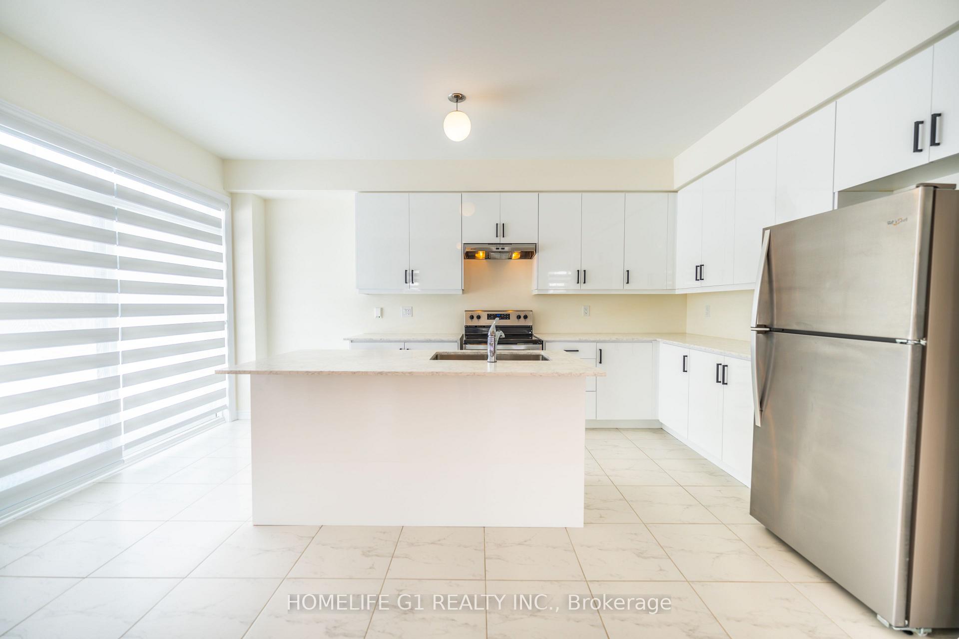 Photo 13 of 50 Rochester Drive, Barrie, Lakeshore — HOMEH