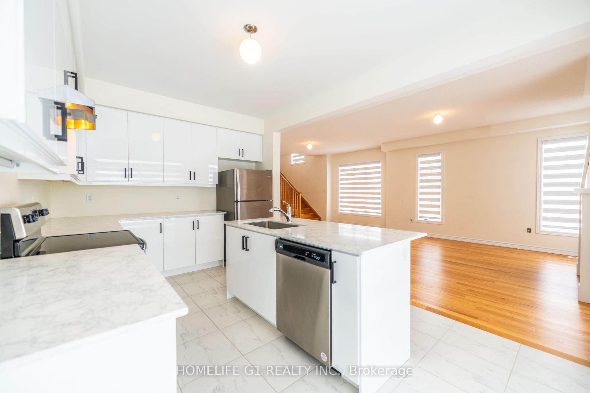 Photo 17 of 50 Rochester Drive, Barrie, Lakeshore — HOMEH