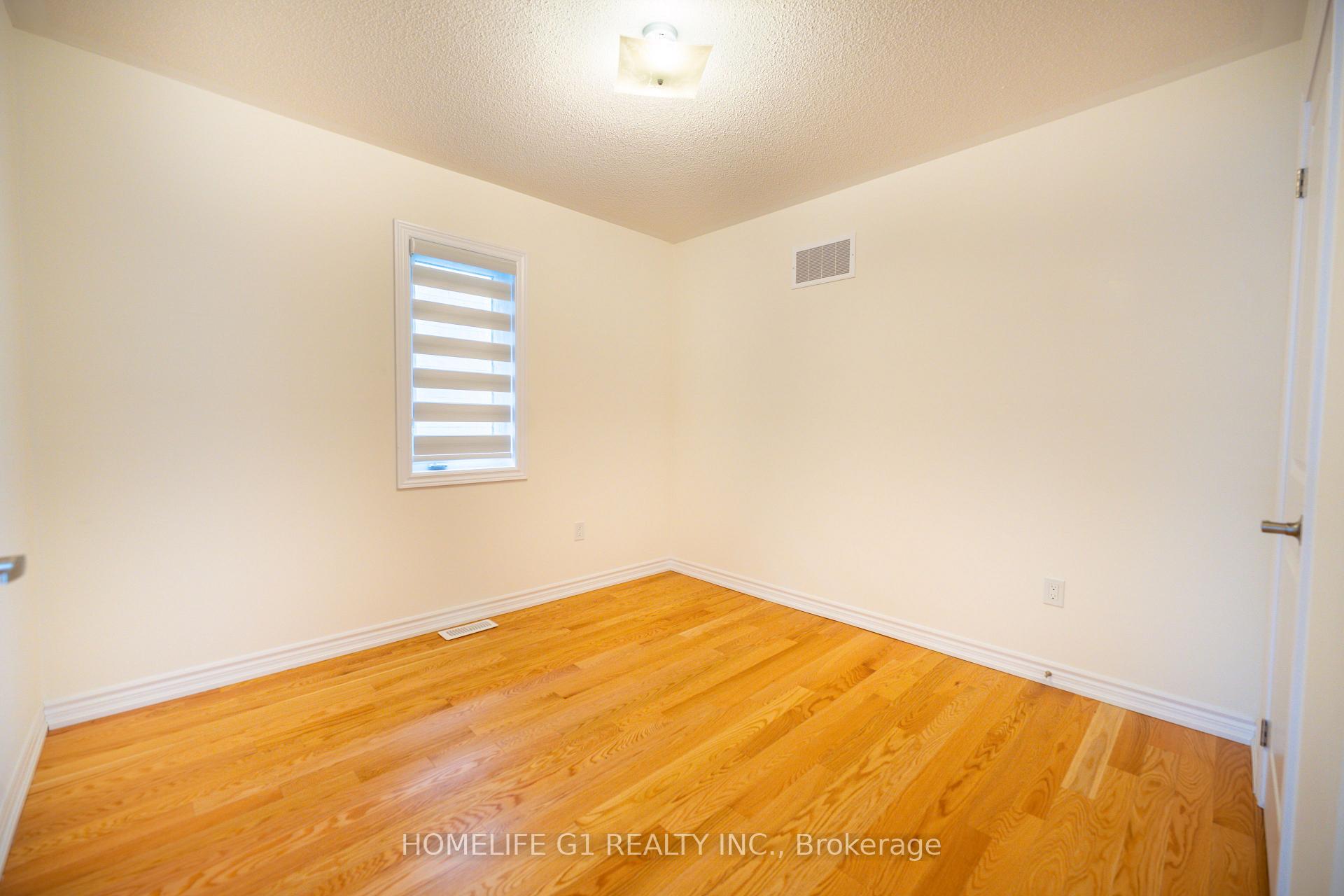 Photo 44 of 50 Rochester Drive, Barrie, Lakeshore — HOMEH