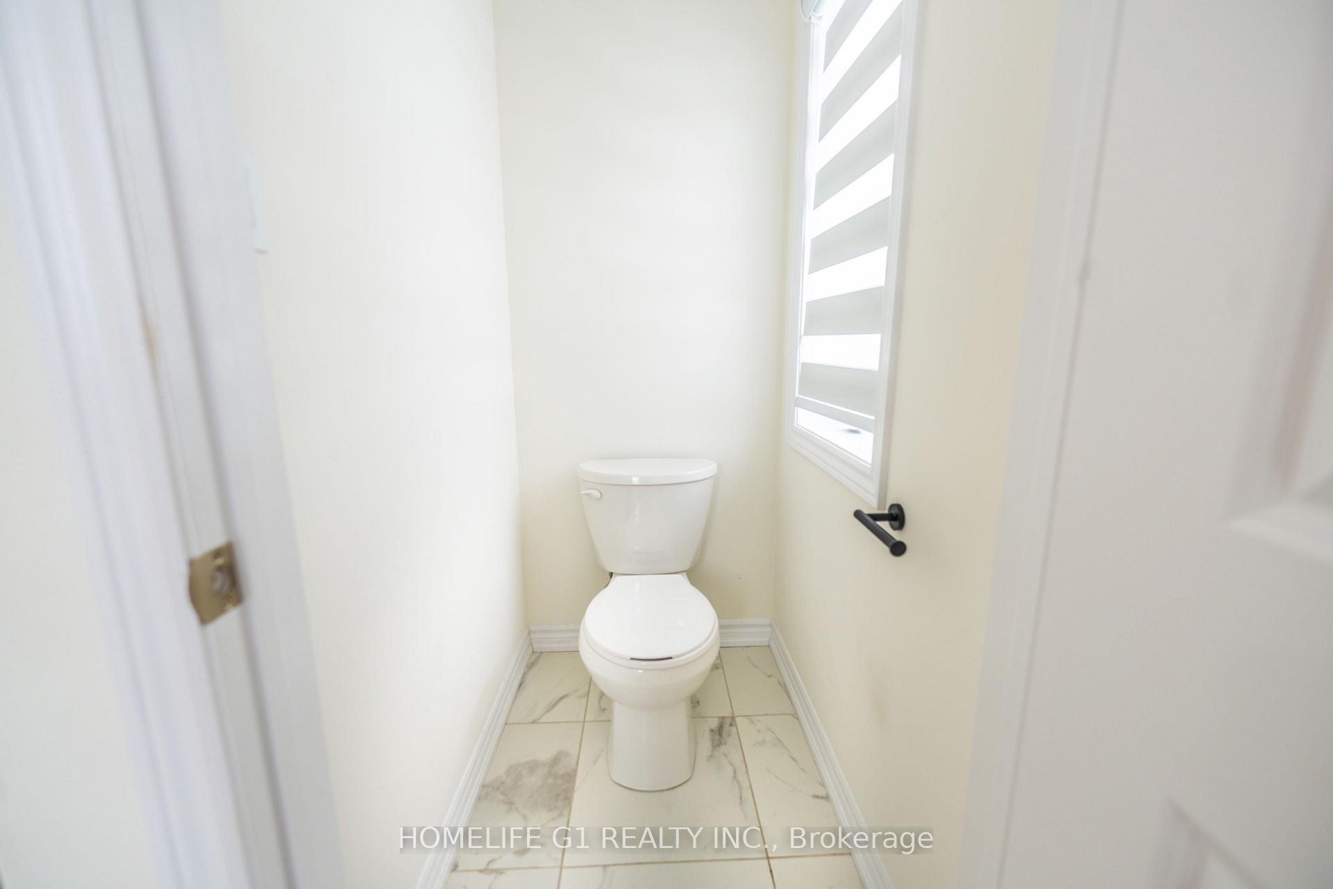 Photo 38 of 50 Rochester Drive, Barrie, Lakeshore — HOMEH
