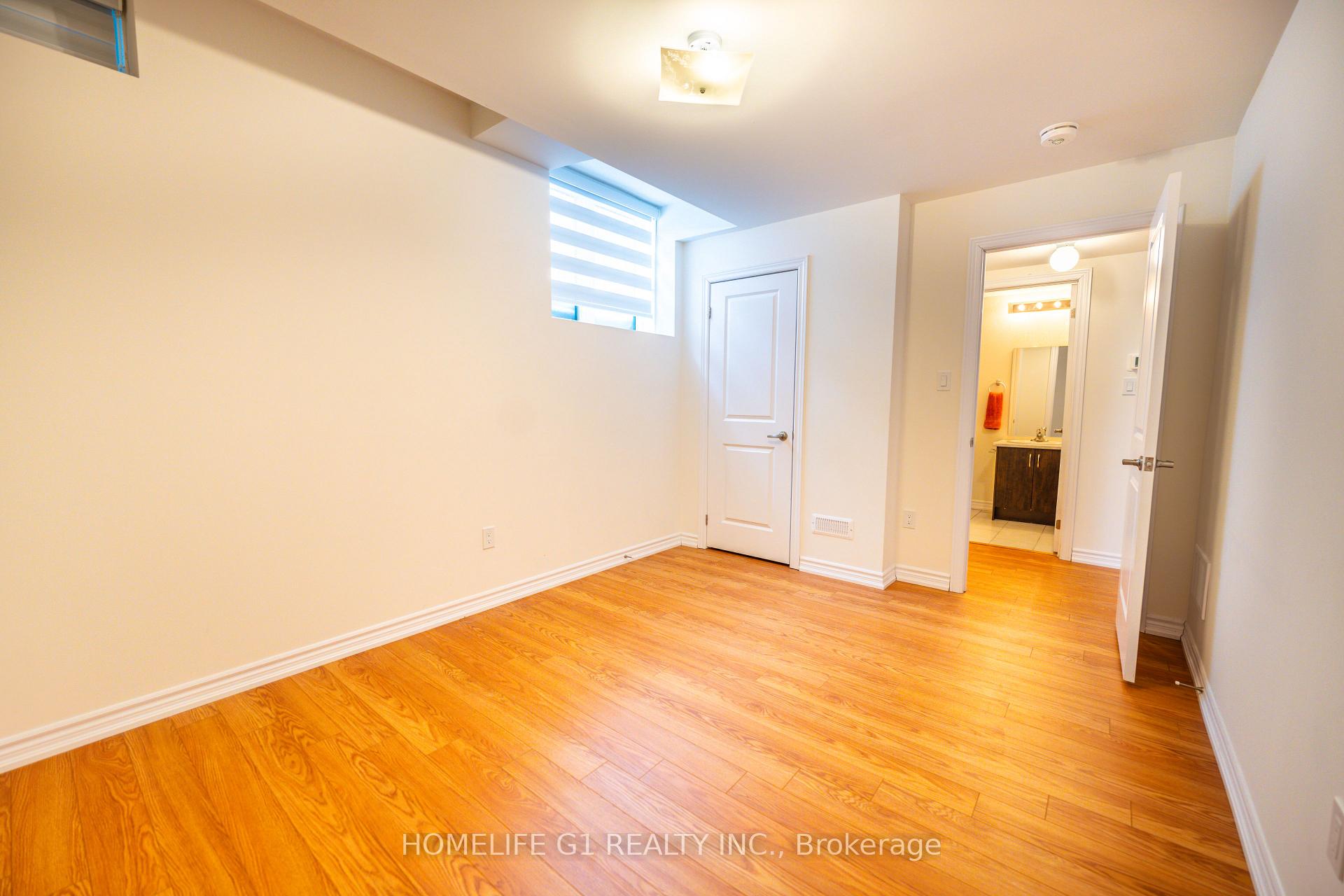Photo 48 of 50 Rochester Drive, Barrie, Lakeshore — HOMEH